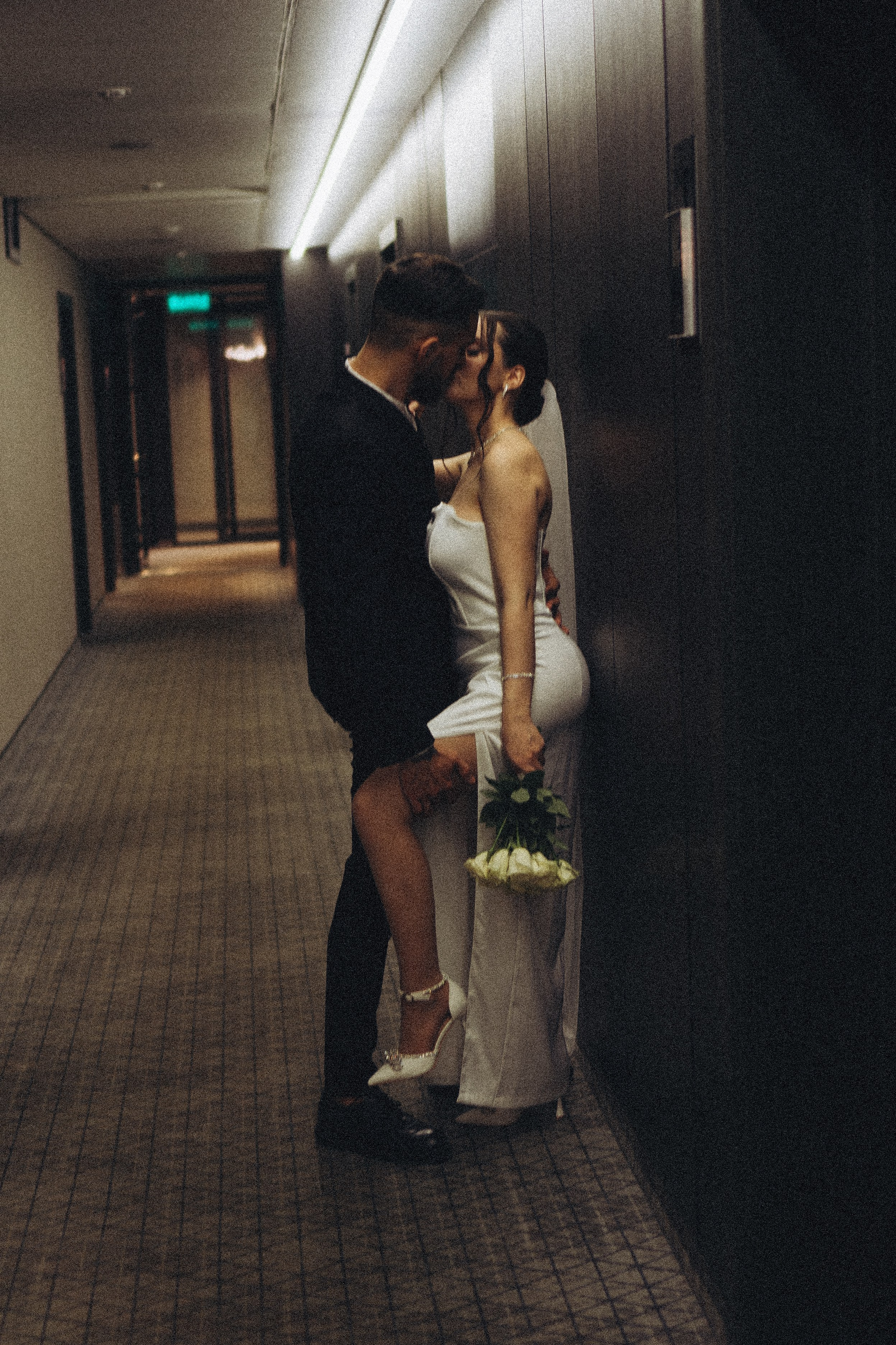 СВАДЕБНАЯ СЬЕМКА СБОРОВ ЖЕНИХА И НЕВЕСТЫ В ОТЕЛЕ И ТАКЖЕ ФОТОСЕССИИЯ В ОТЕЛЕЕ МЕГАПОЛИС БРЯНСК. Профессиональный фотограф, Санкт-Петербург — Виктория Богомолова