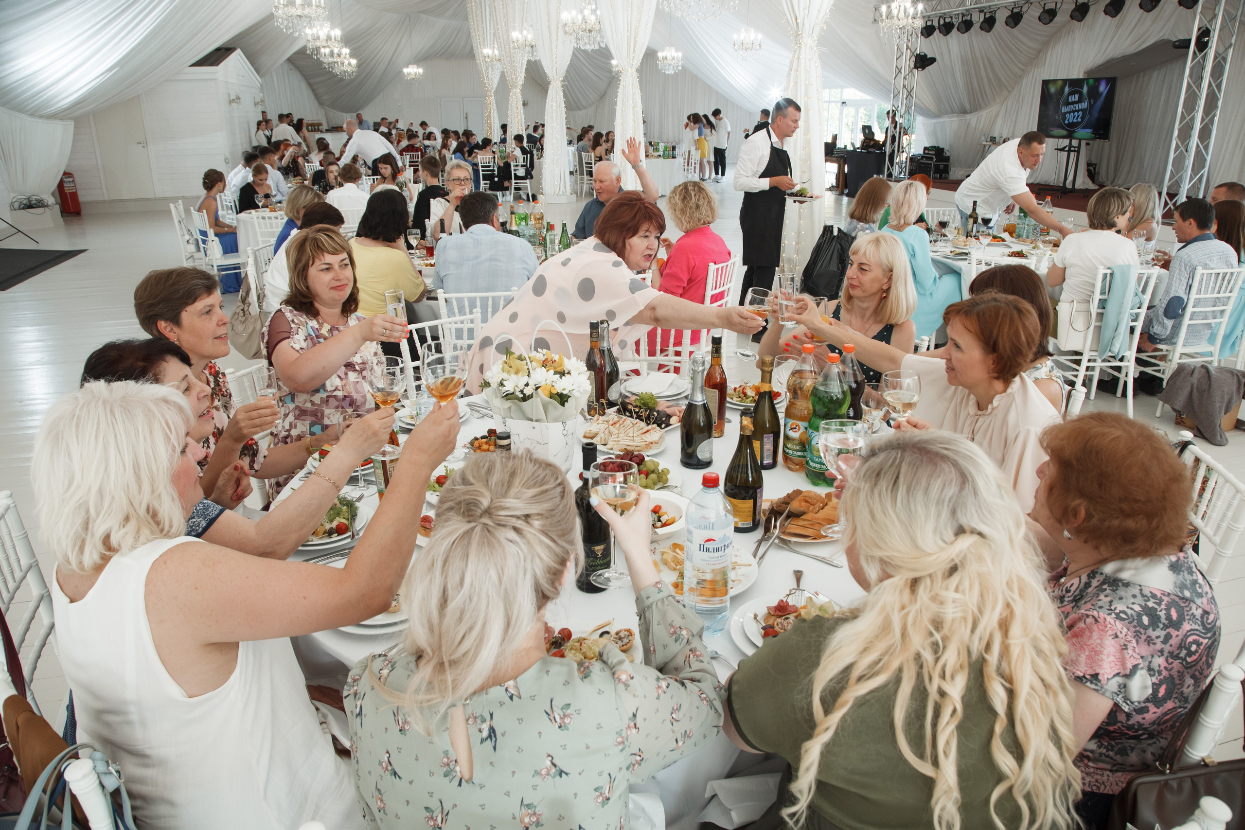 Выпускной, шатер в усадьбе «Гребнево». Свадебный и репортажный фотограф (Москва, Королев и другие)