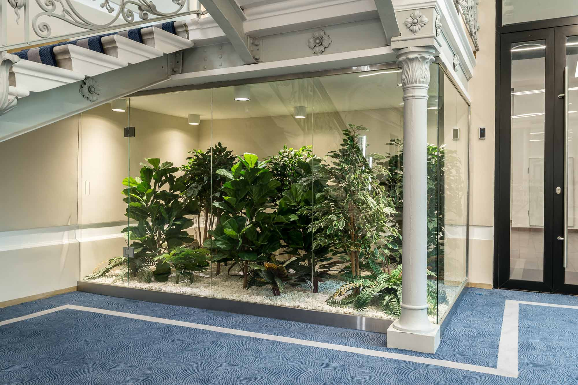 Озеленение бизнес-центра. Интерьерный фотограф в Москве Михаил Дереча