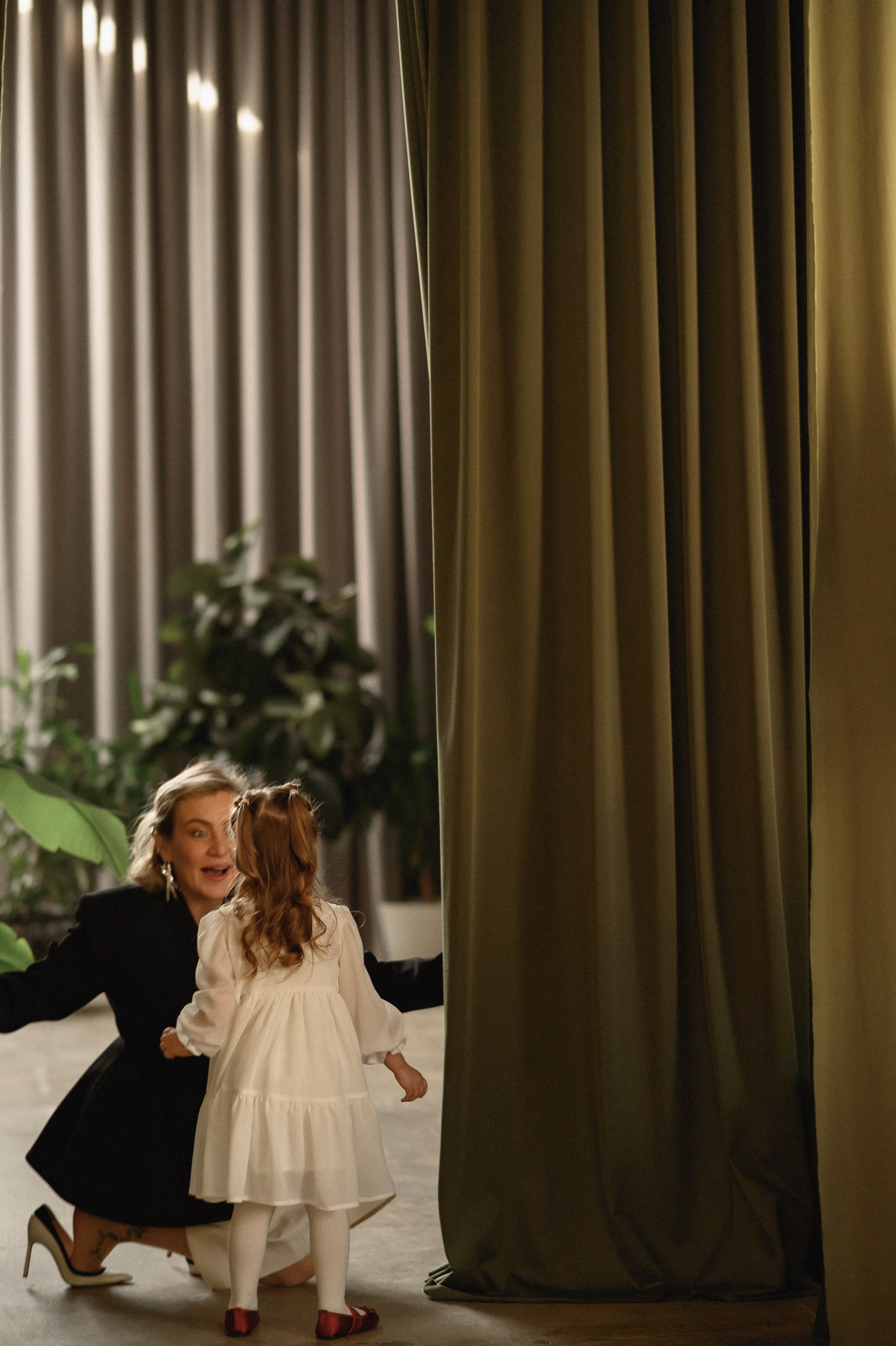 Андрей, Оля и Таисия в студии Пространство. Семейный и свадебный lifestyle-фотограф в Москве Мария Петрова