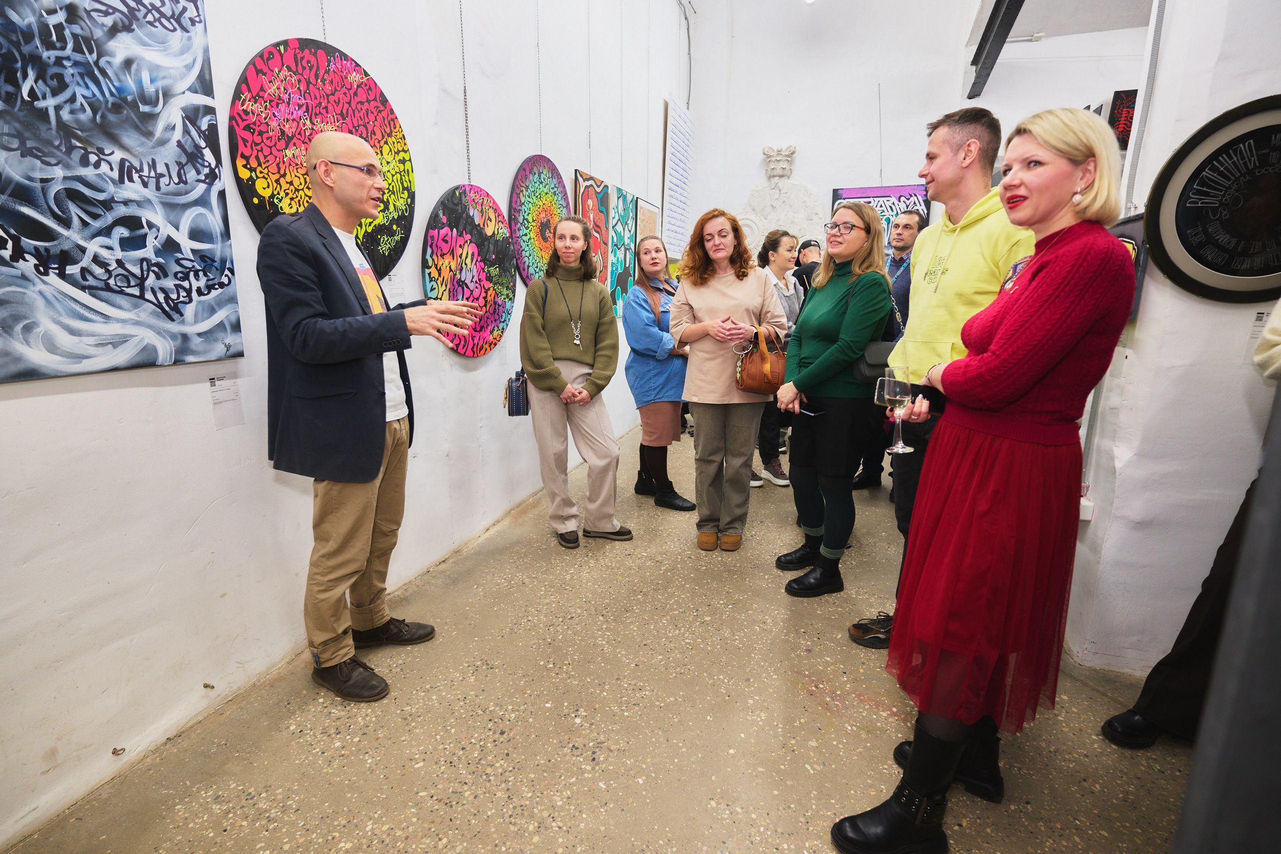 Выставка Каллиграфии — галлереия 676. Фотограф в Иваново: Каталожная съемка одежды и постельного белья, Wildberries