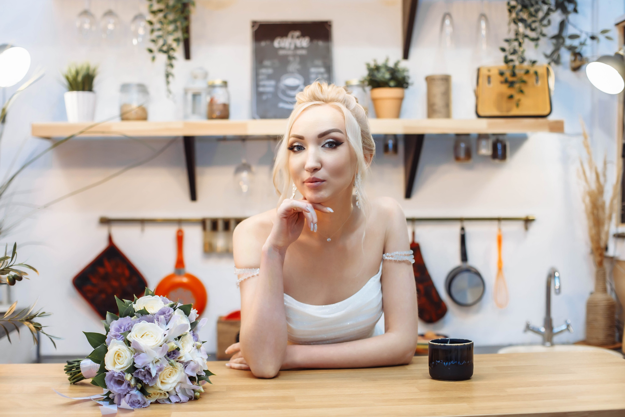 Портрет невесты на свадебной фотосессии в студии, фотограф Павел Коротков