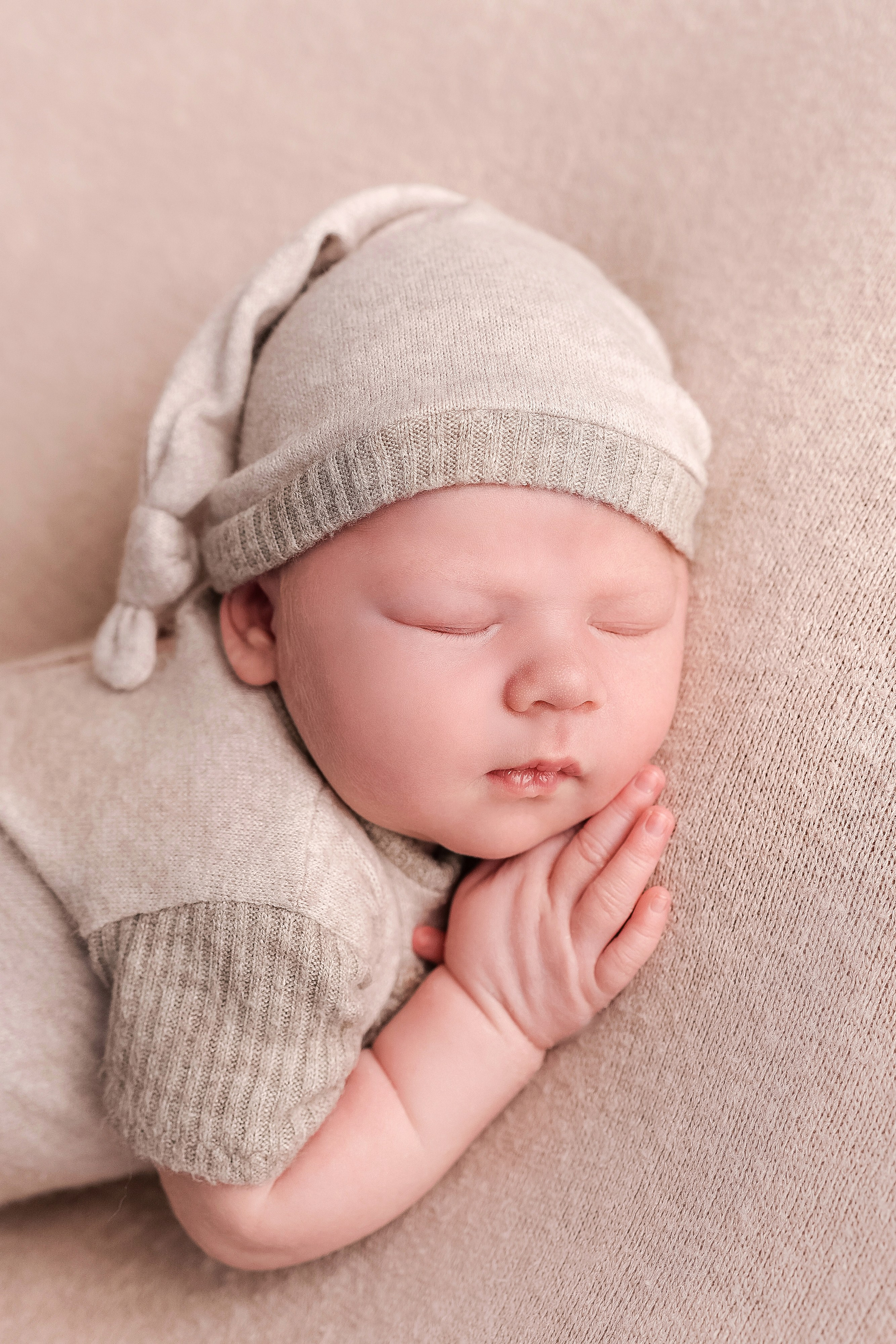 Newborn. Фотограф новорожденных и детский фотограф в Екатеринбурге Ксени