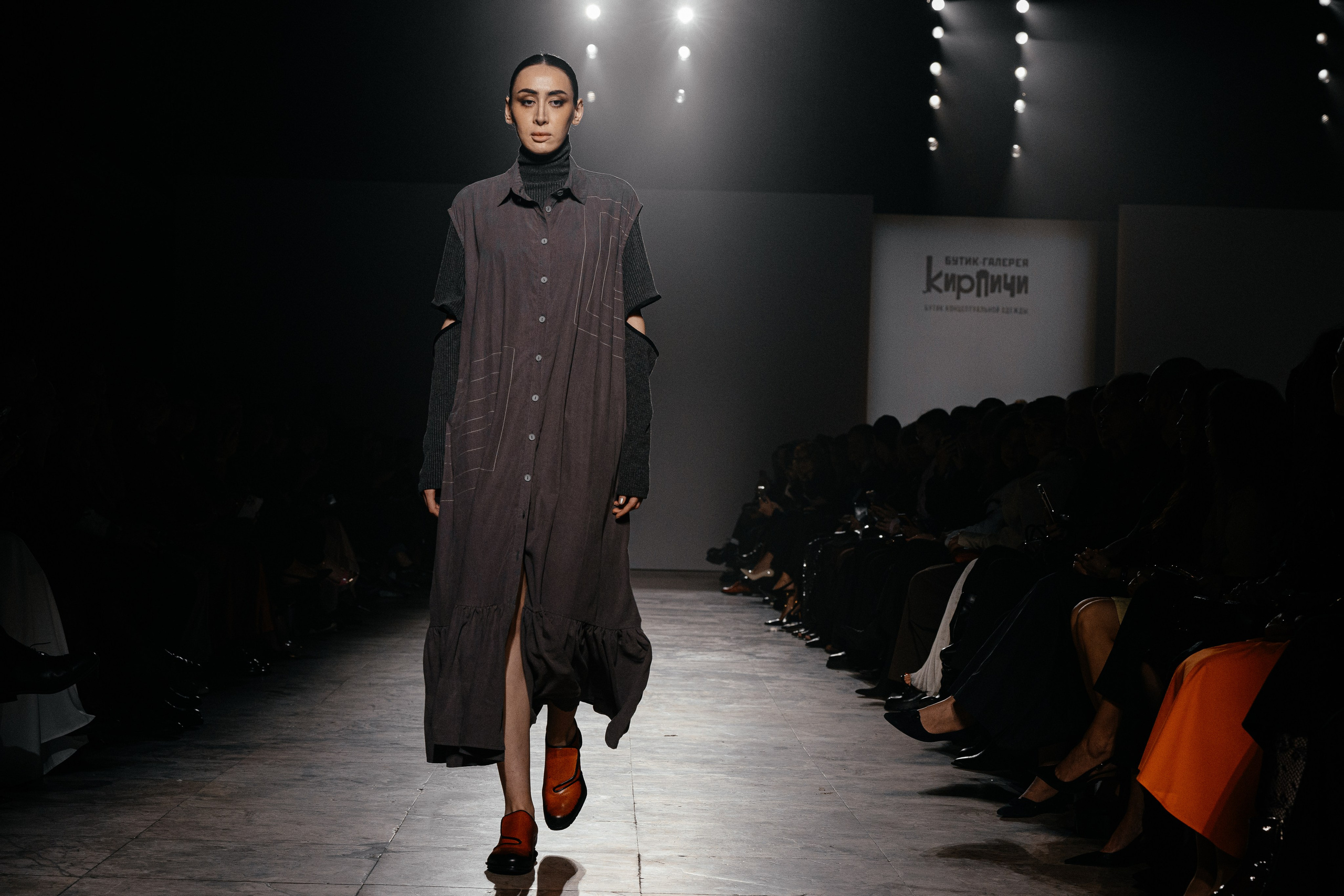 Показ Кирпичи. Коммерческий фотограф в Санкт-Петербурге Анна Кобзарь