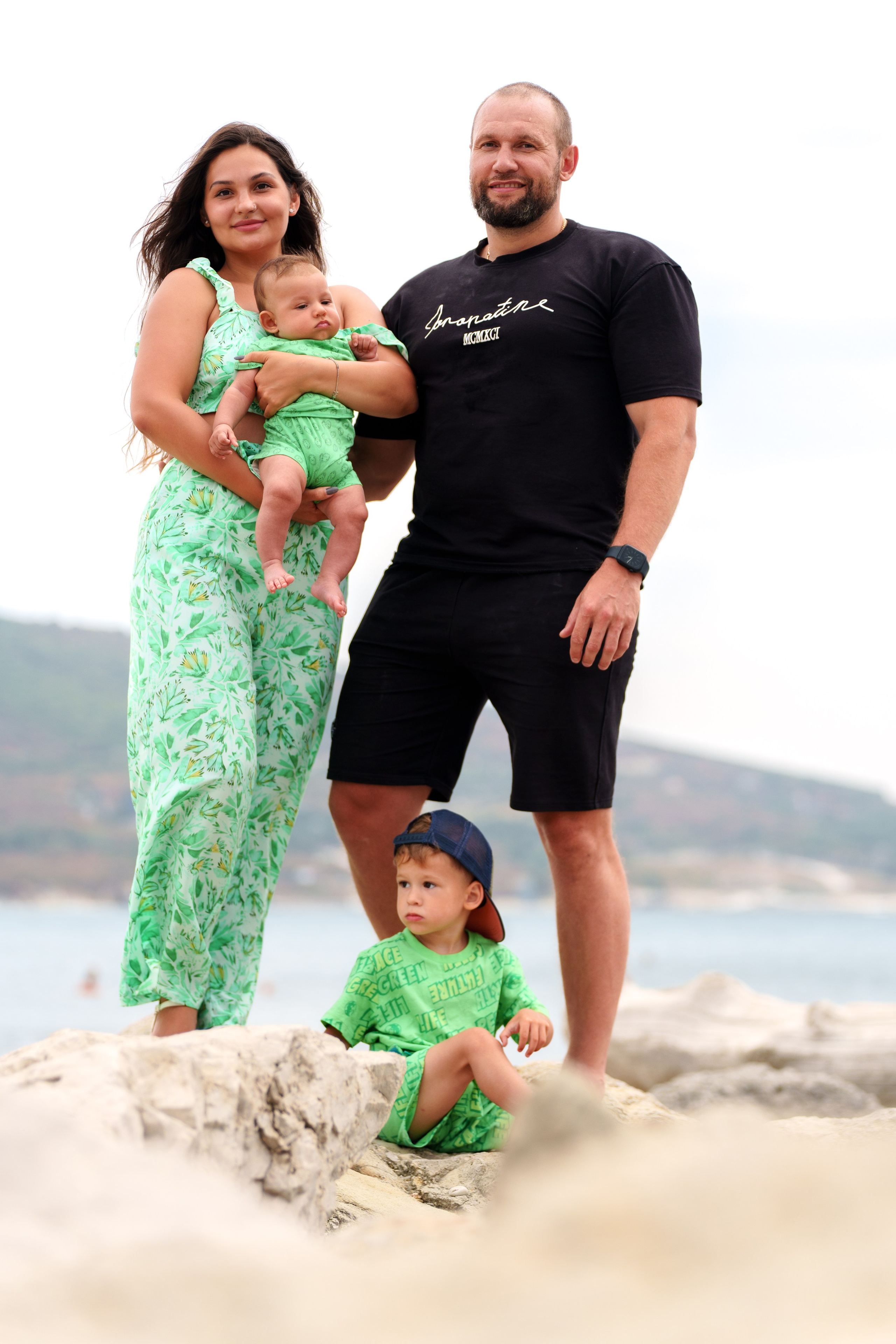 Семейная фотосессия на морском закате (01.09.2023). Фотограф Андрей Чеботок (Белгород, Курск, Воронеж, Старый Оскол)