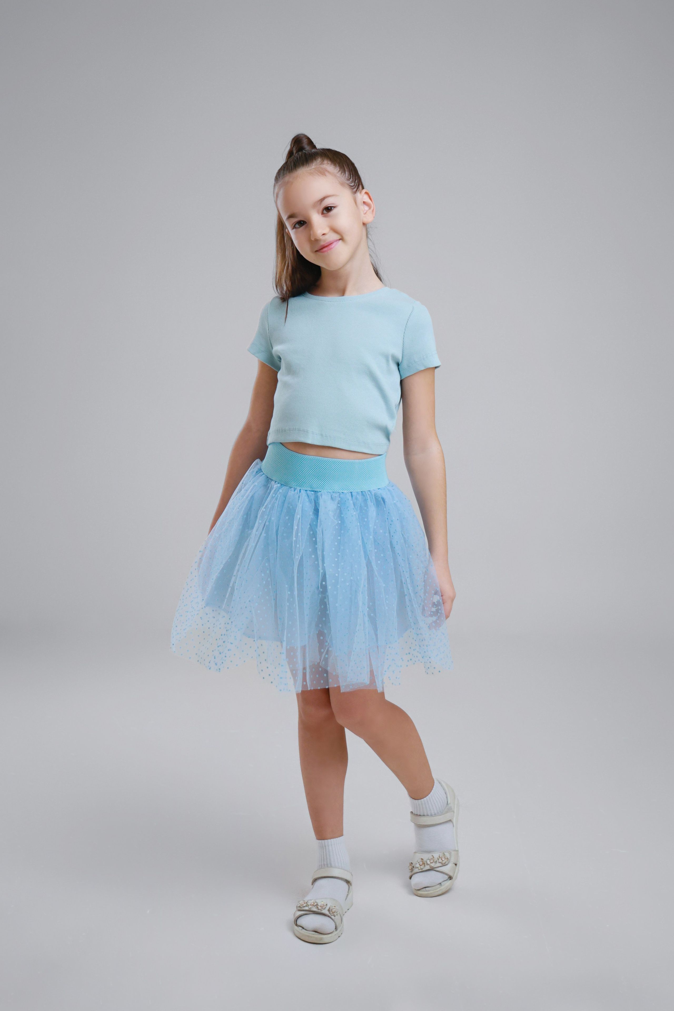 Фото детских платьев для рекламы на маркетплейсах. Фотограф, видеограф