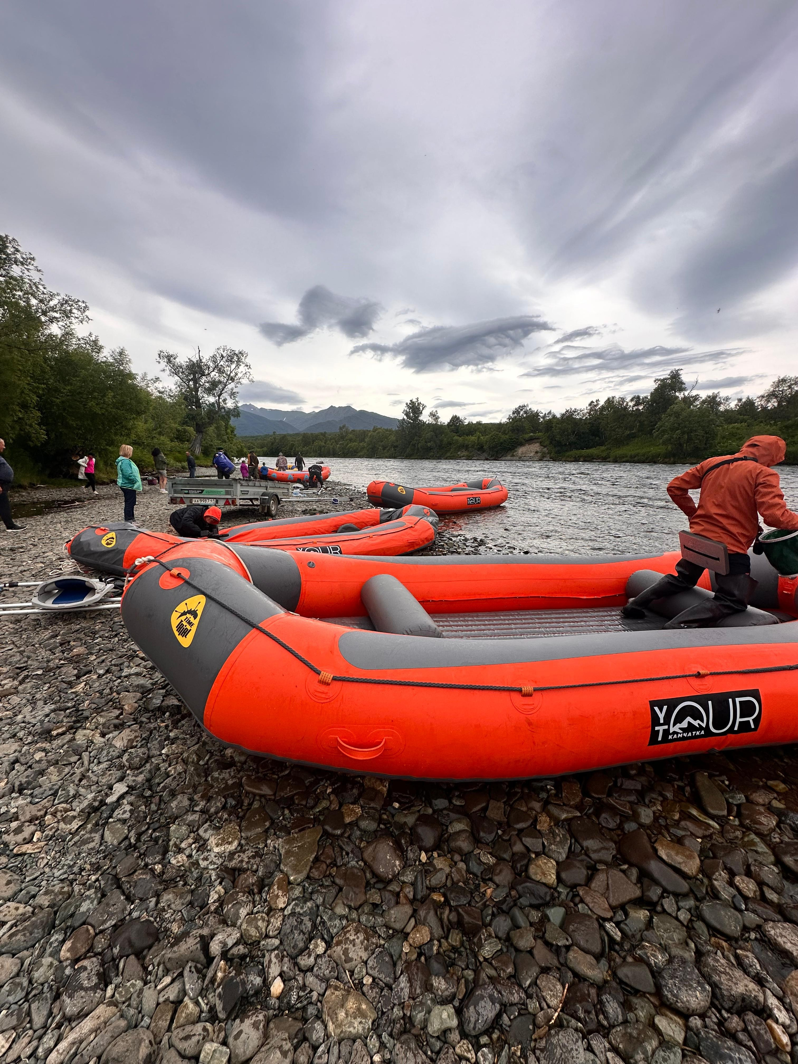 Сплав по реке Быстрая + Малкинские горячие источники. Экскурсионные туры по Камчатке