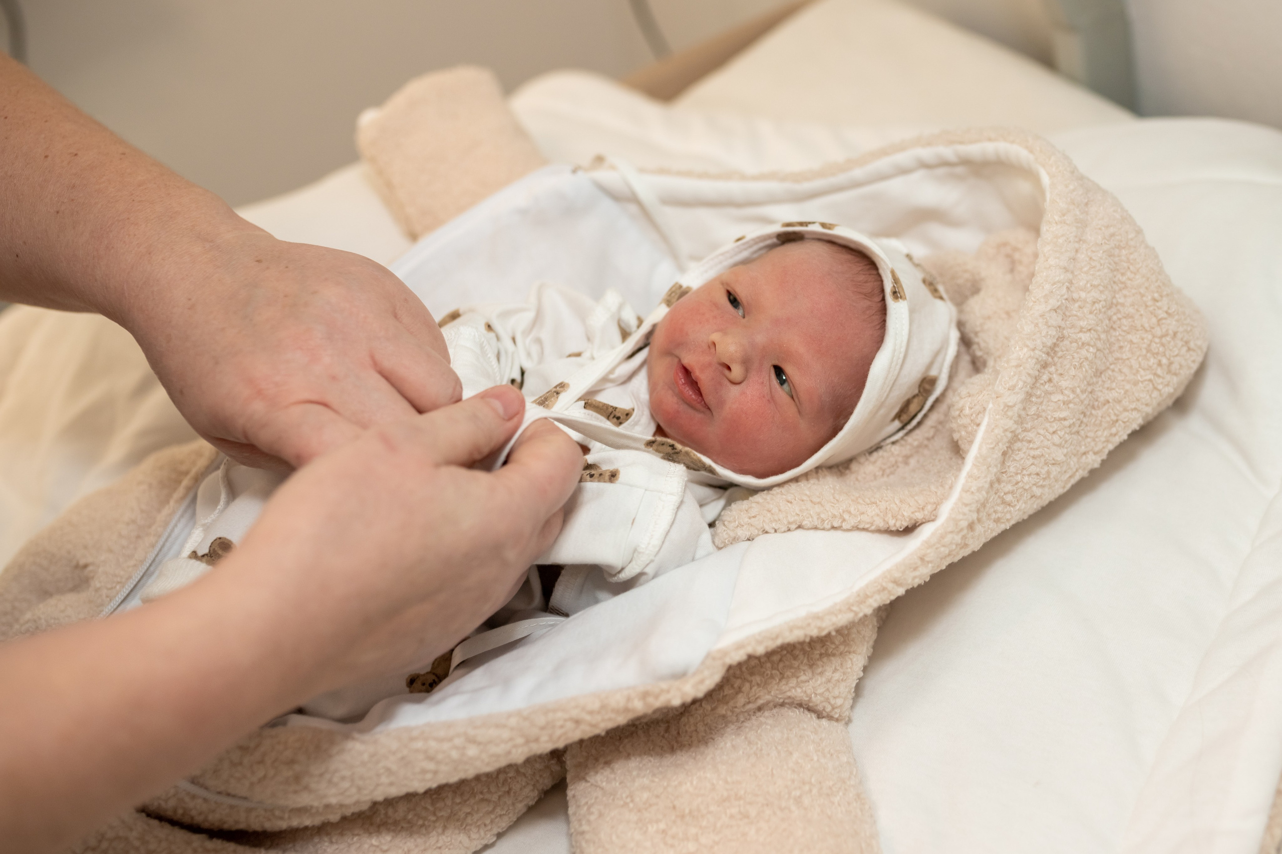 Выписка из роддома в городе Ростове-на-Дону. Олеся Семейская свадебный и семейный фотограф в Ростове-на-Дону