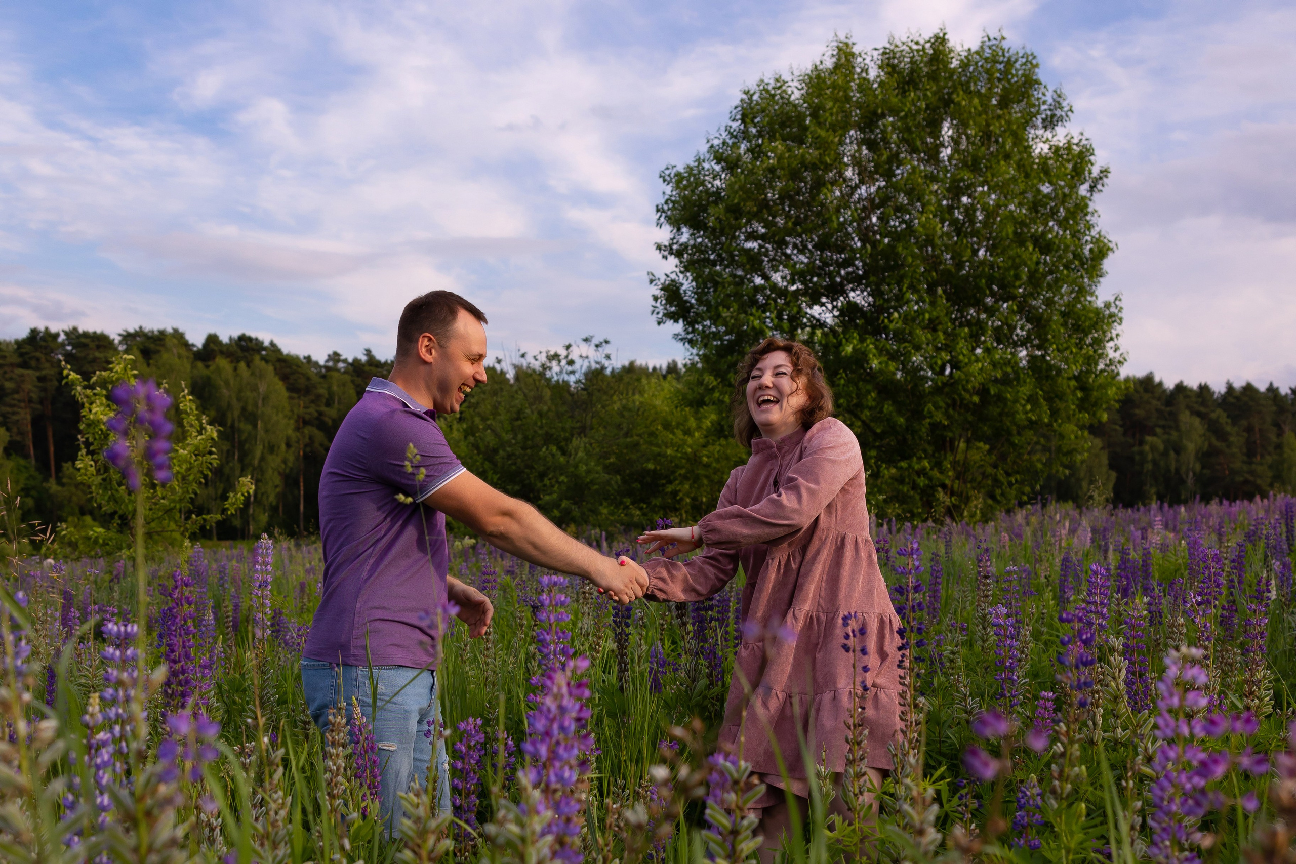 Пикник в люпиновом поле. Сказочный фотограф для Вас и Вашей семьи