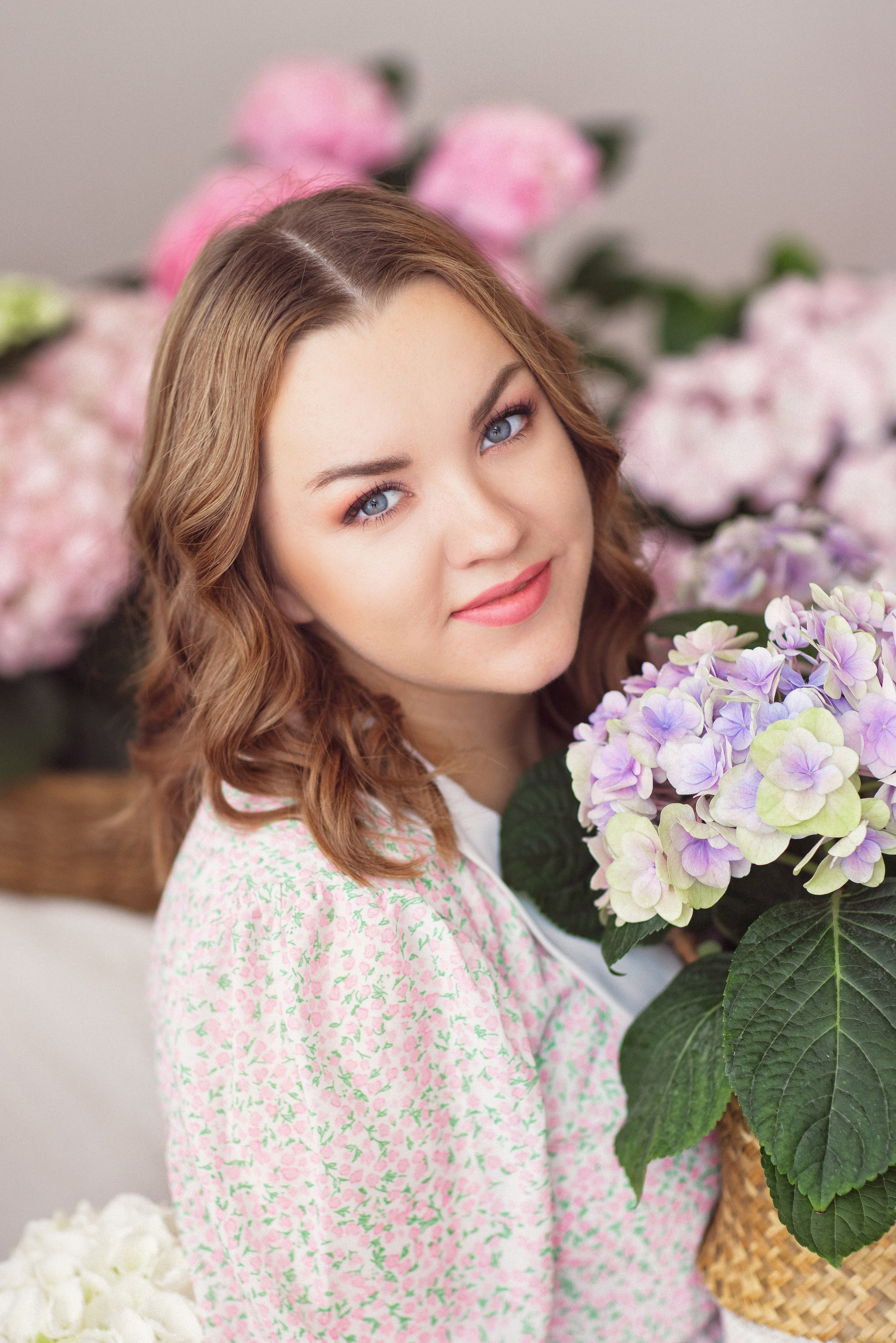 Фотосессия для мамы и дочки, фотостудия «Space JOBS» в г. Краснодаре. Семейный и детский фотограф в Краснодаре Анна Трашкова