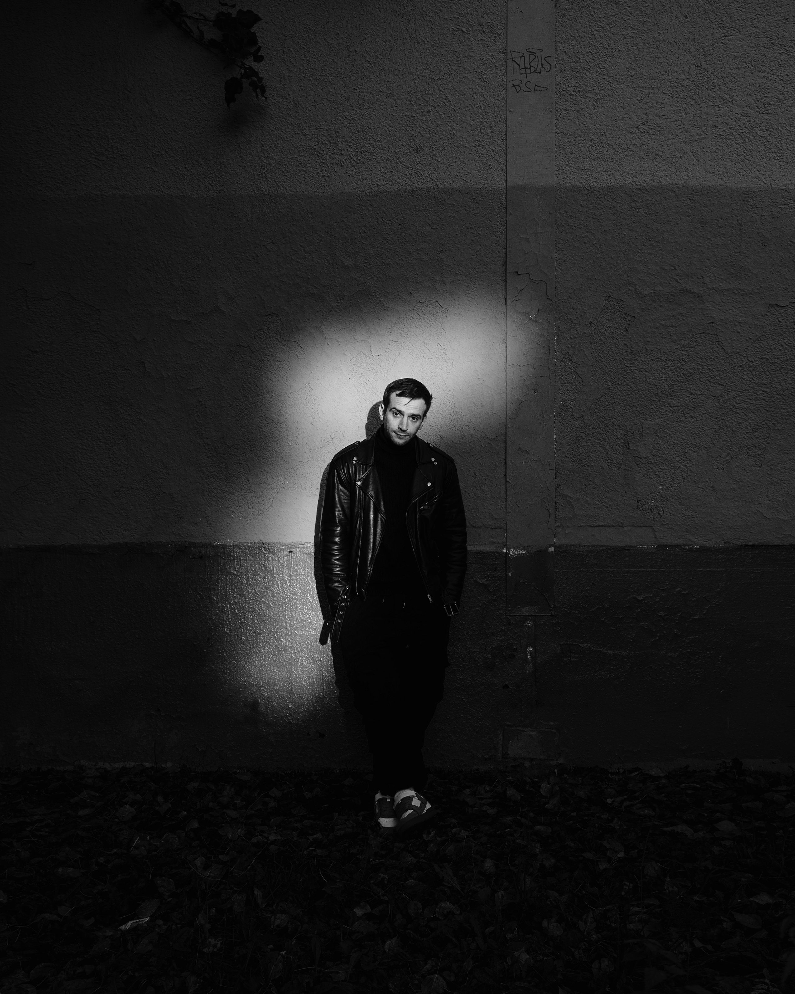 Николай Омельяненко. Непарадное в парадных