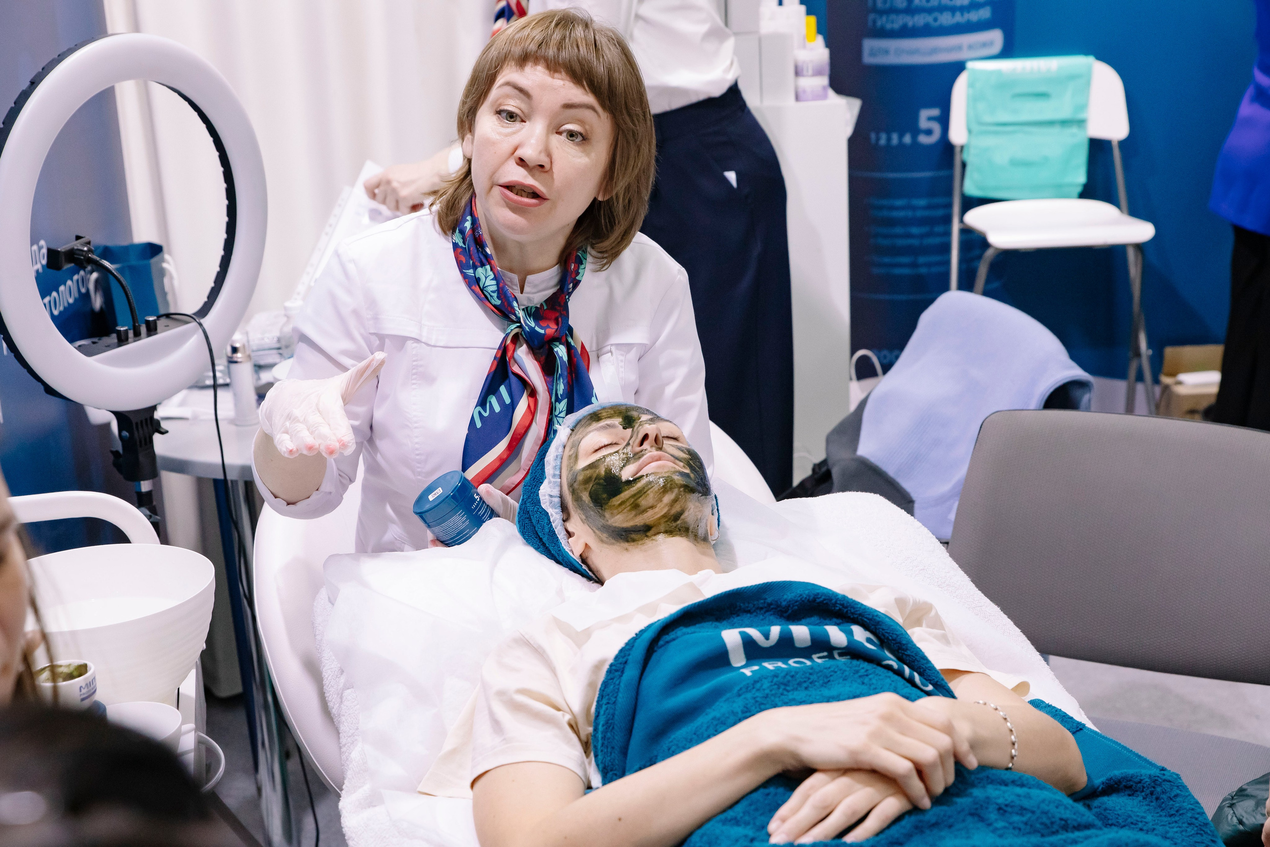 Выставка BEAUNITY by InterCHARM 2026. Профессиональный фотограф в Москве | Заказать фотосессию и съемку