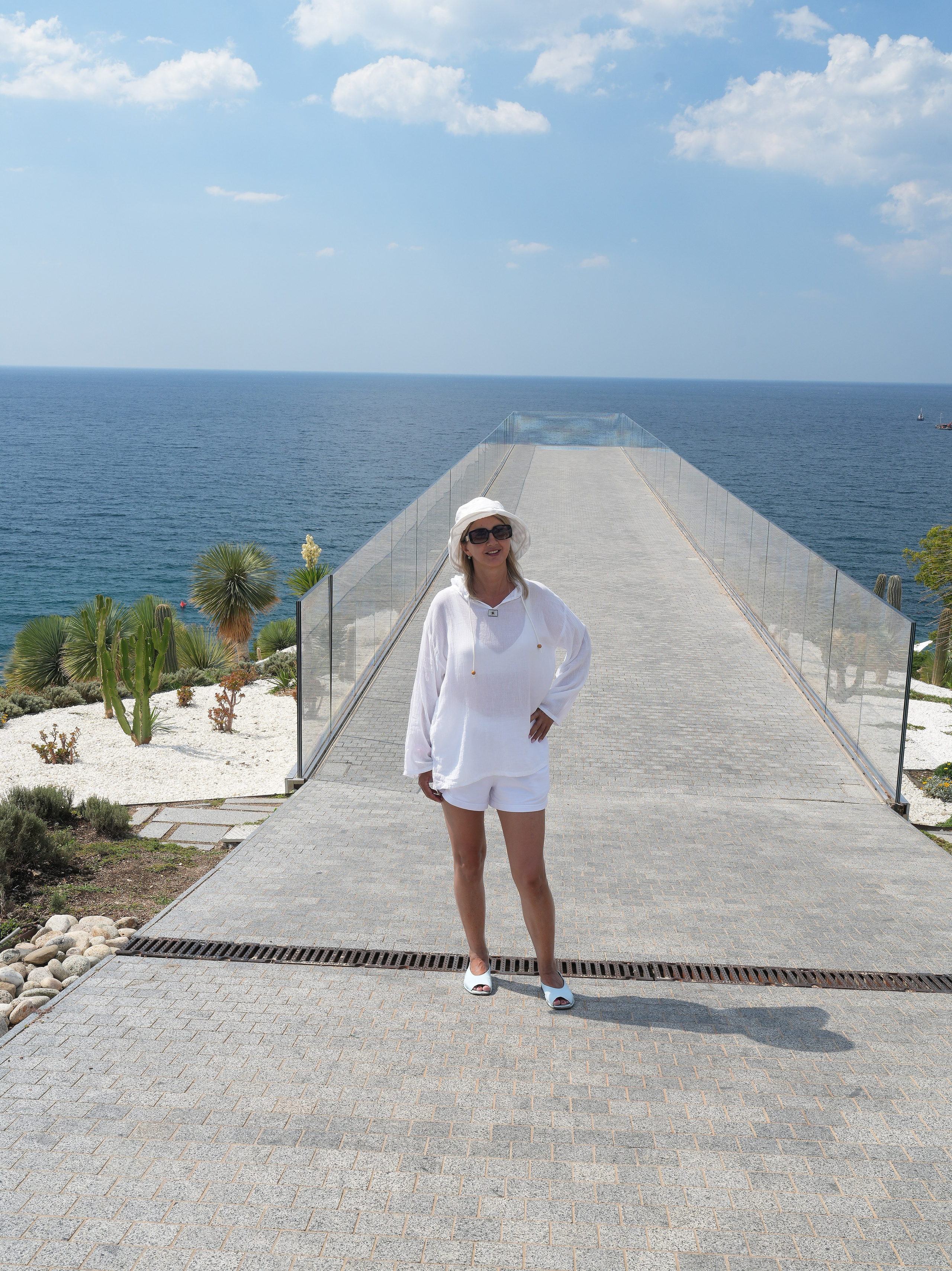 Семейная прогулка 4 человека. Свадебный фотограф Виктория Роса