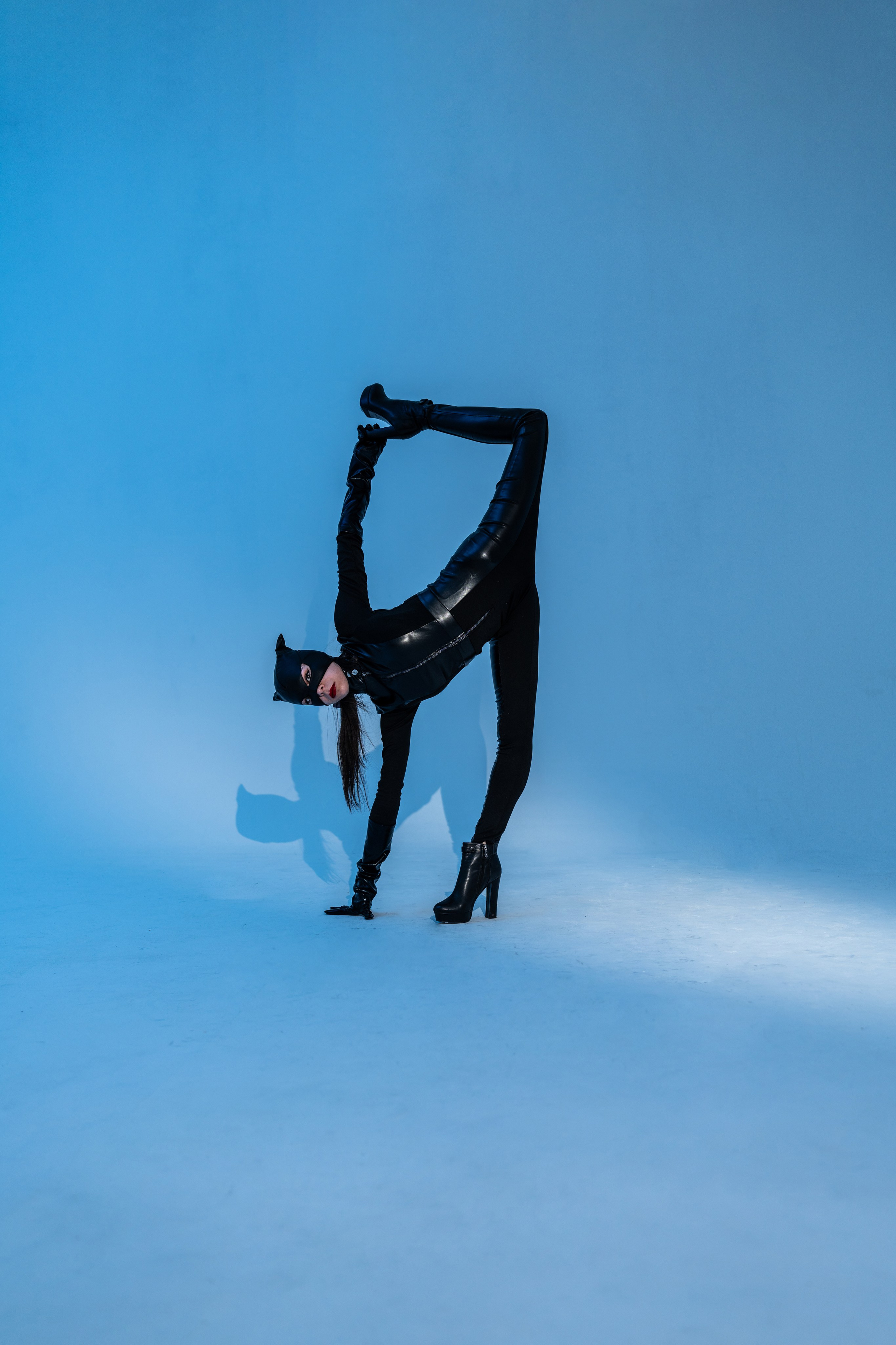 Женщина кошка. Модель Камилла. Свадебный и индивидуальный фотограф Аля Мамакова