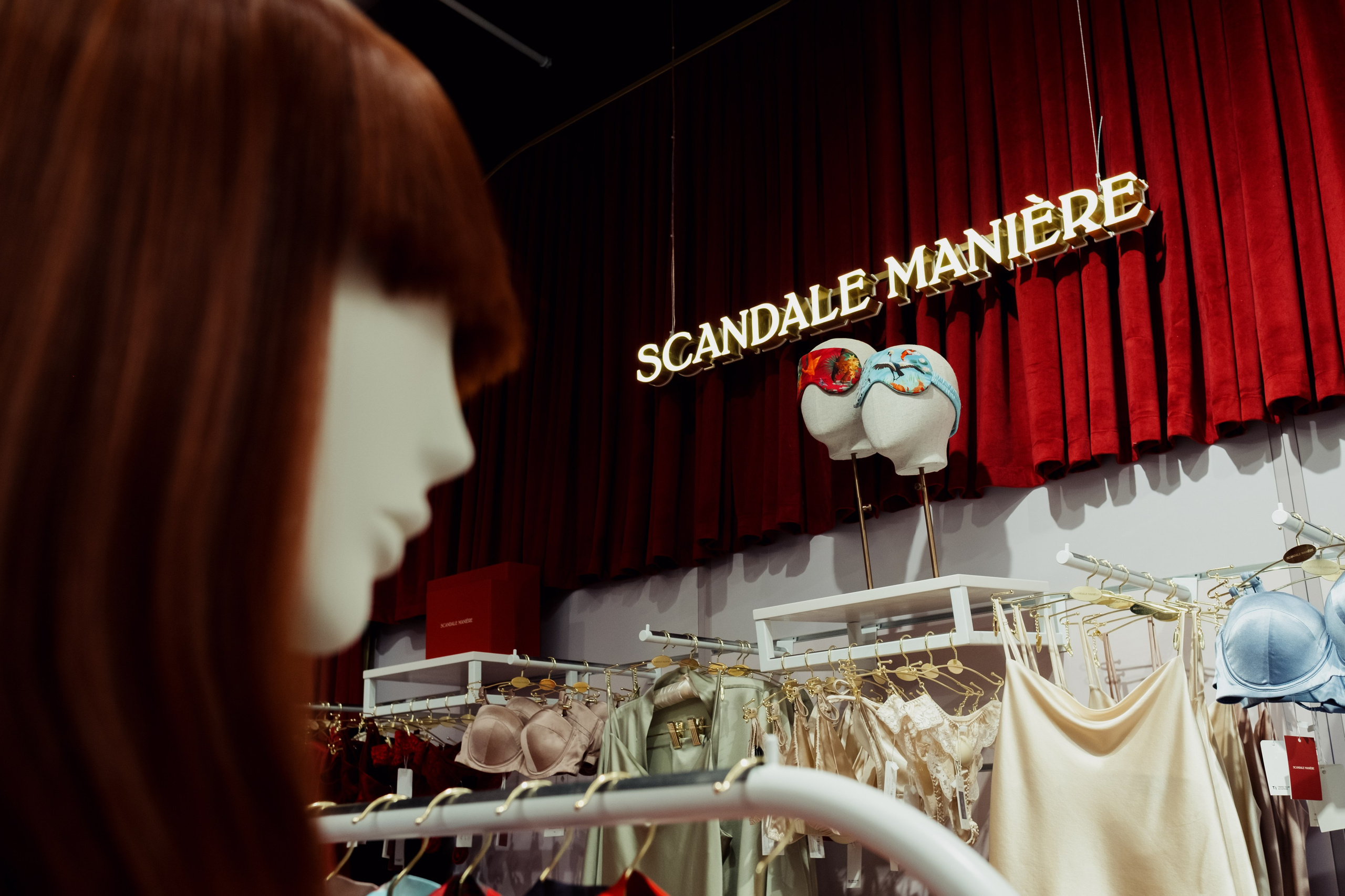 SCANDALE MANIERE. Репортажный и портретный фотограф в Москве Илья Спиридонов