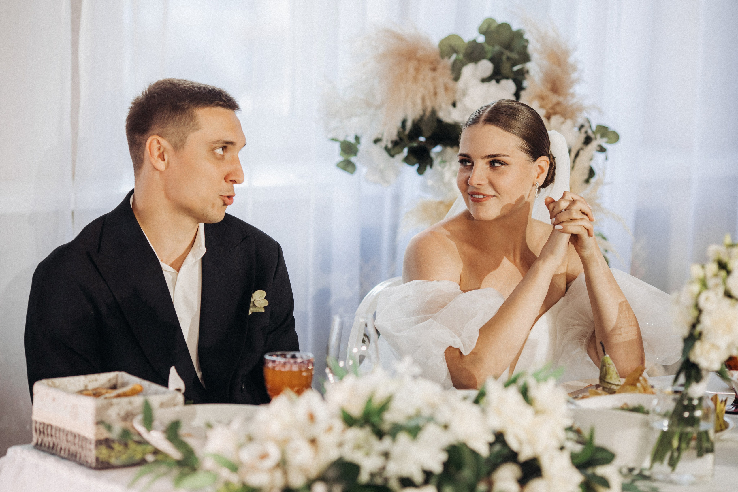 Vlad & Nadya (Saint-Petersburg, Russia). Destination wedding photographer Peter Letu