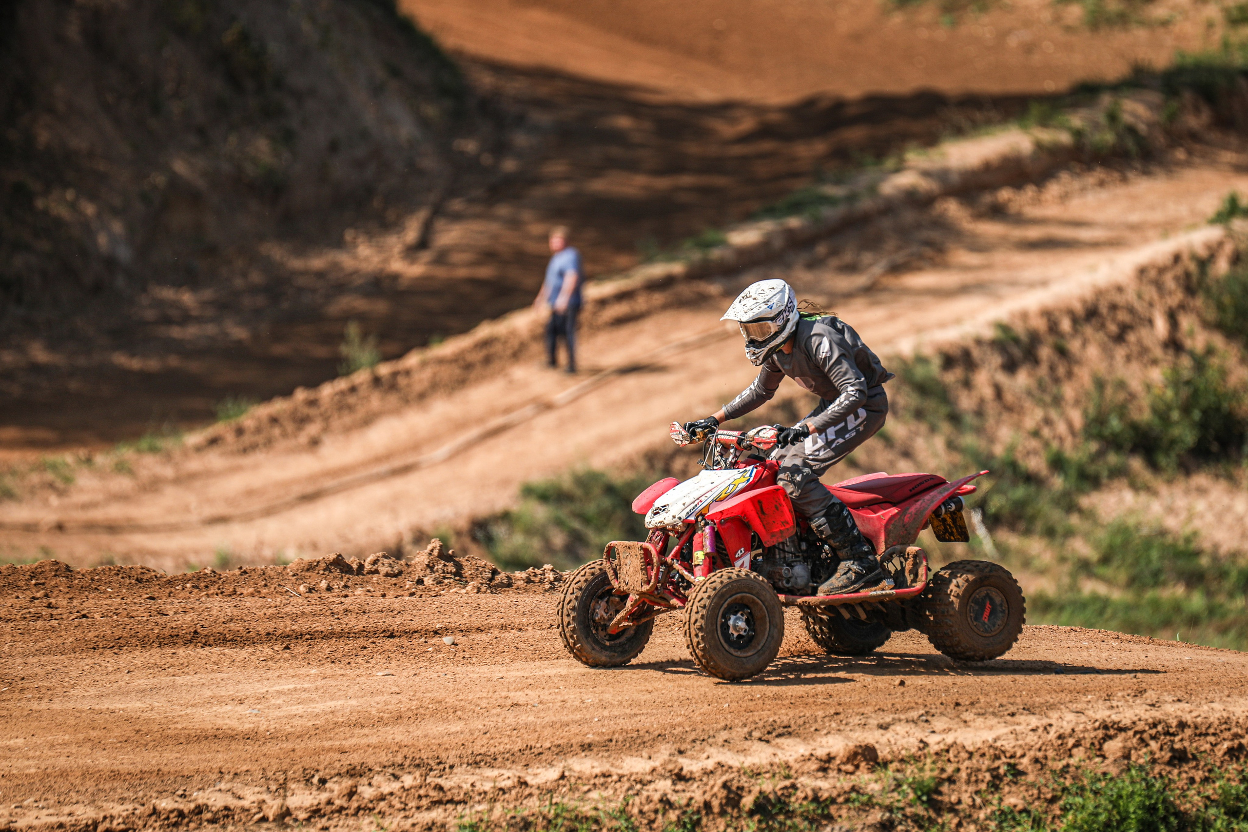 Мотоспорт. Спортивный фотограф в Сочи Красной поляне Сергей Канада