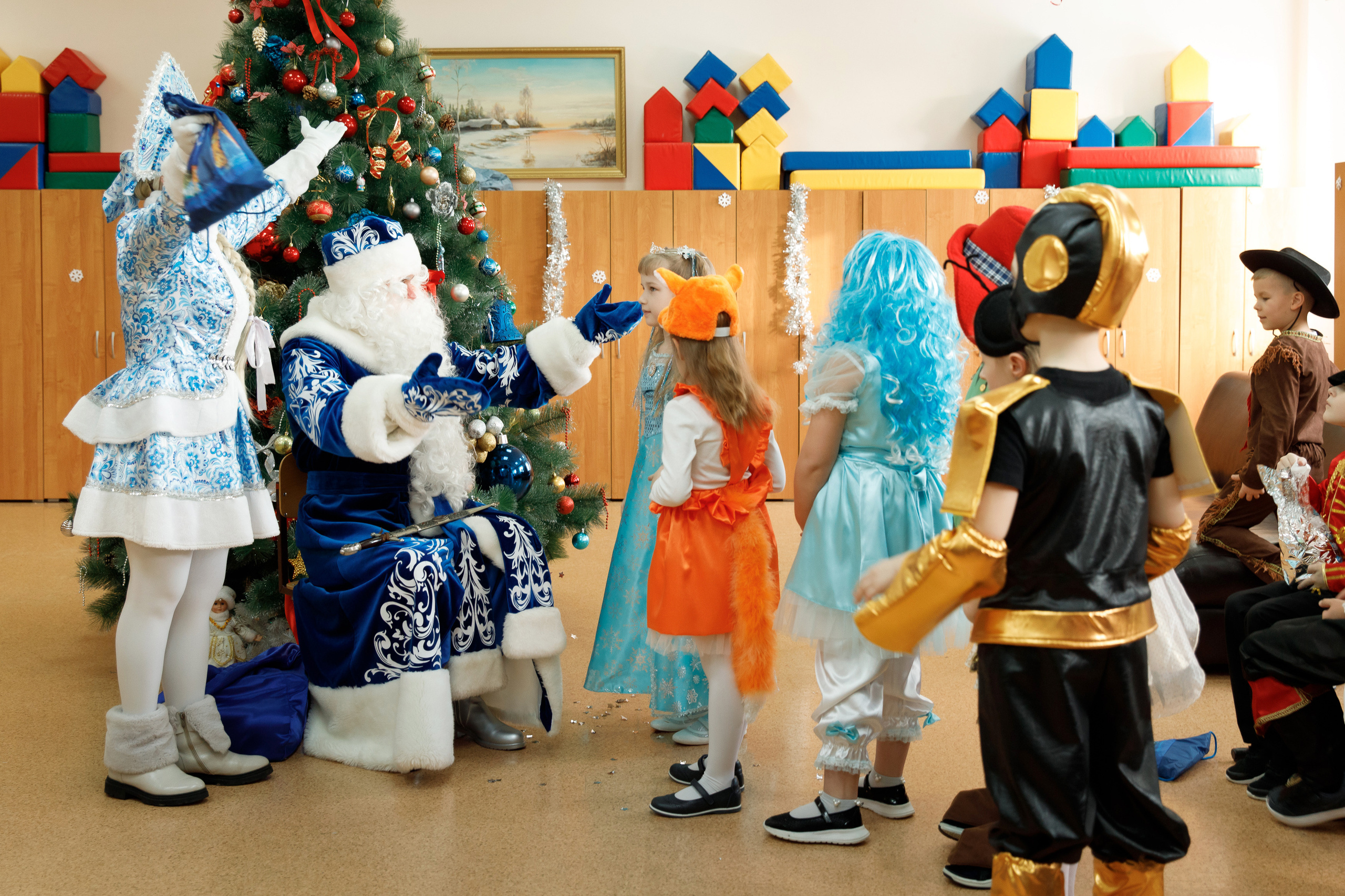 Школа «Кристалл» | Новогодняя программа. Свадебный, семейный и школьный фотограф в Сызрани Максим Баталов