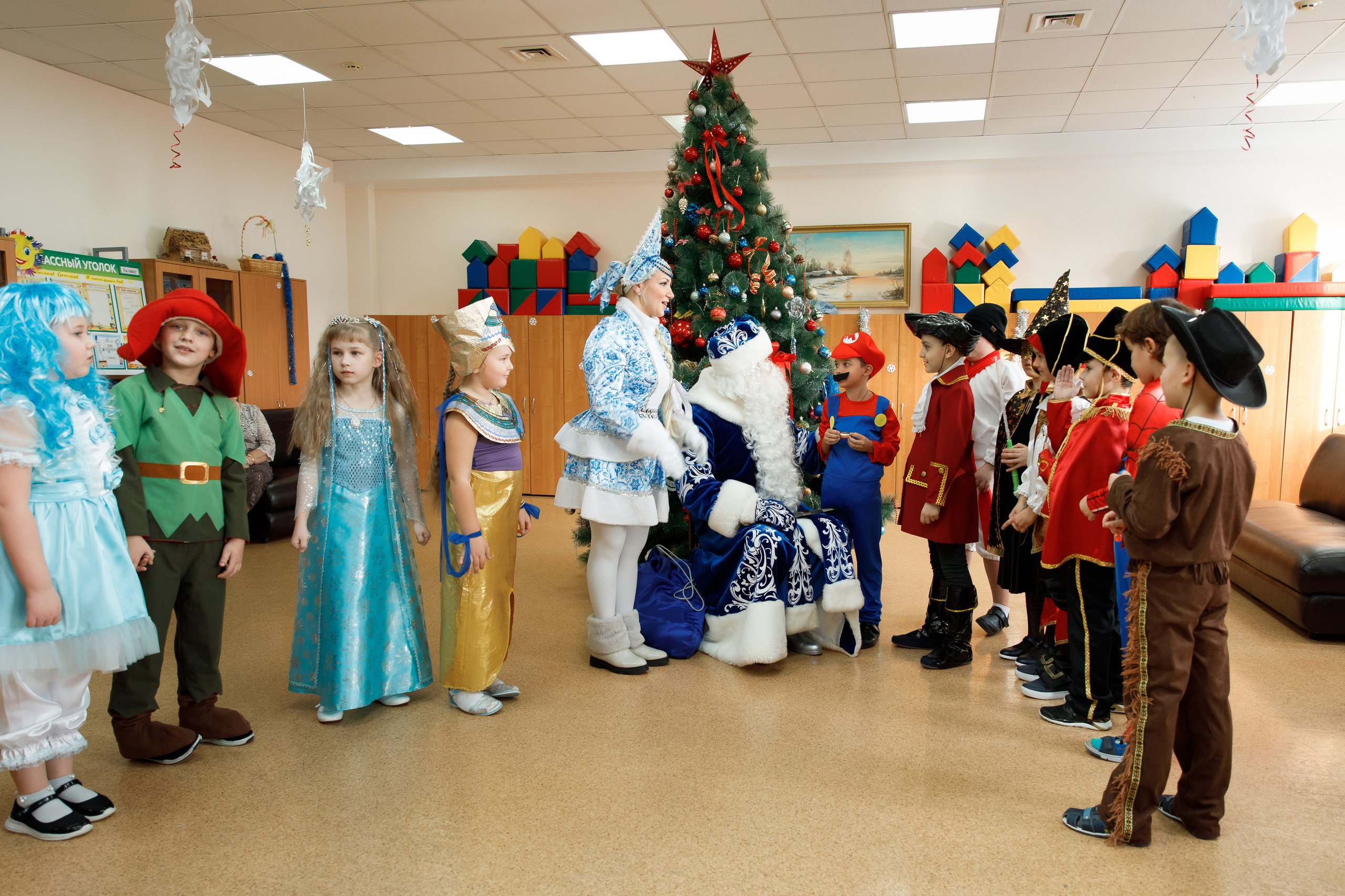 Школа «Кристалл» | Новогодняя программа. Свадебный, семейный и школьный фотограф в Сызрани Максим Баталов