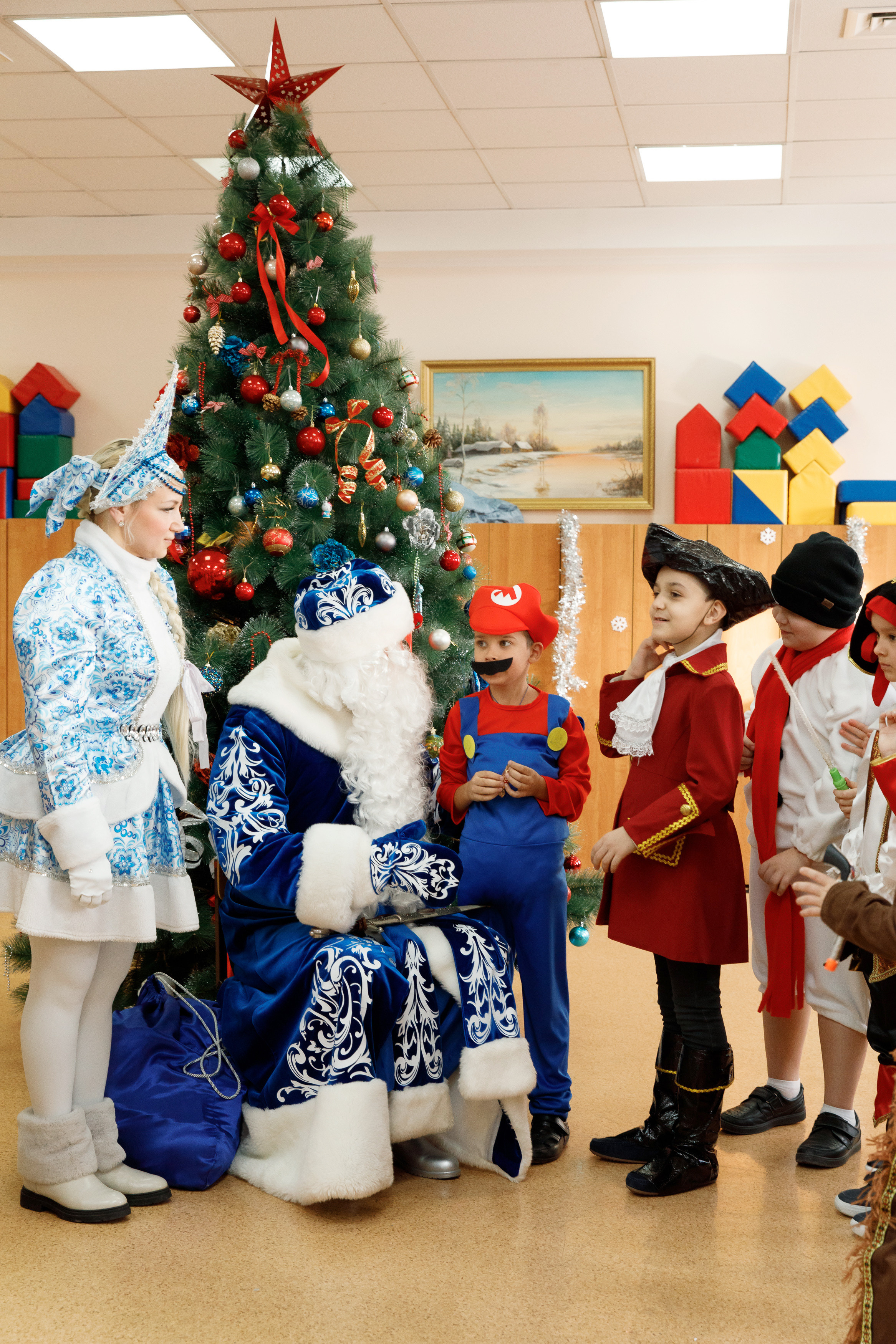 Школа «Кристалл» | Новогодняя программа. Свадебный, семейный и школьный фотограф в Сызрани Максим Баталов