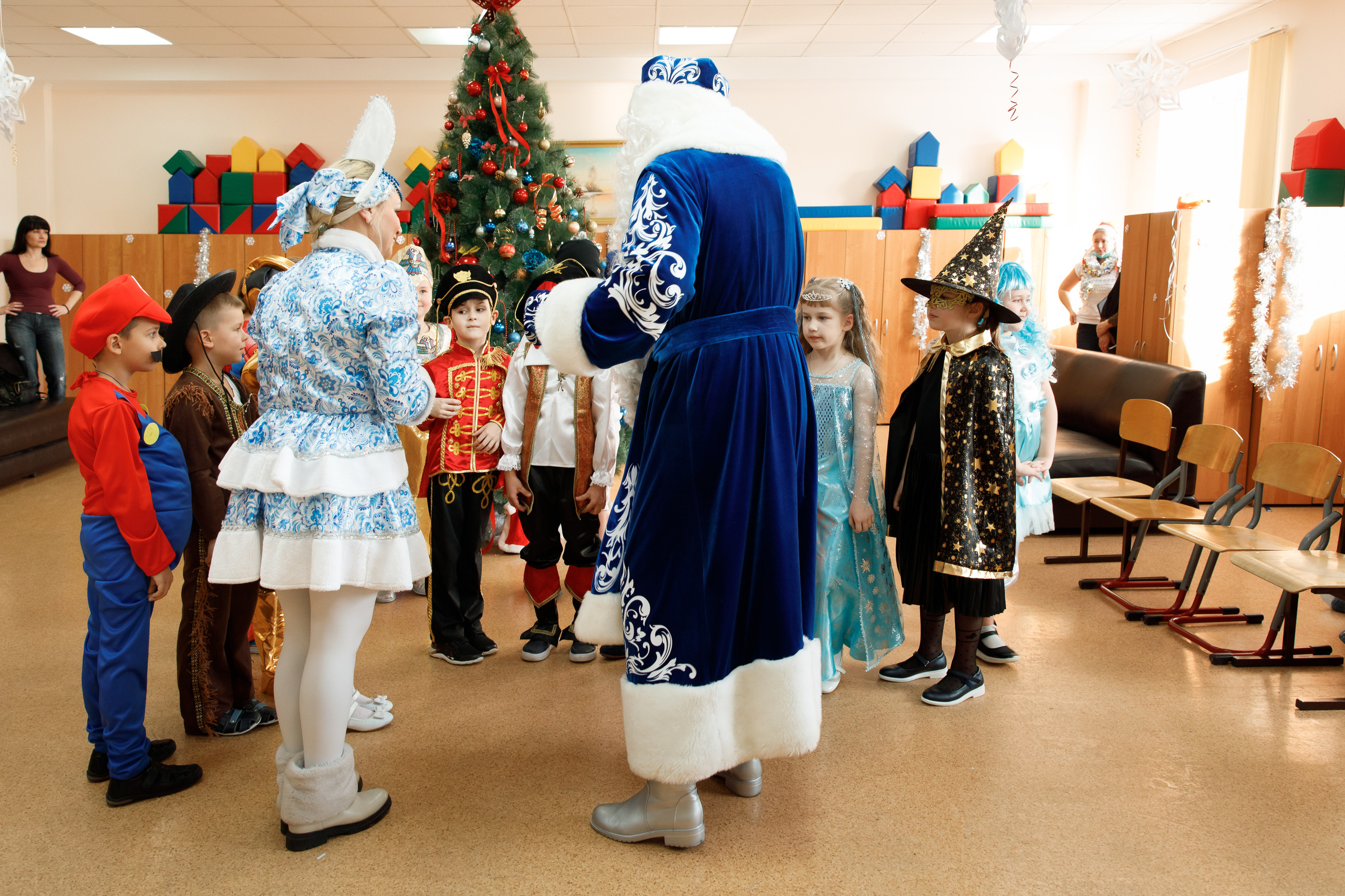 Школа «Кристалл» | Новогодняя программа. Свадебный, семейный и школьный фотограф в Сызрани Максим Баталов