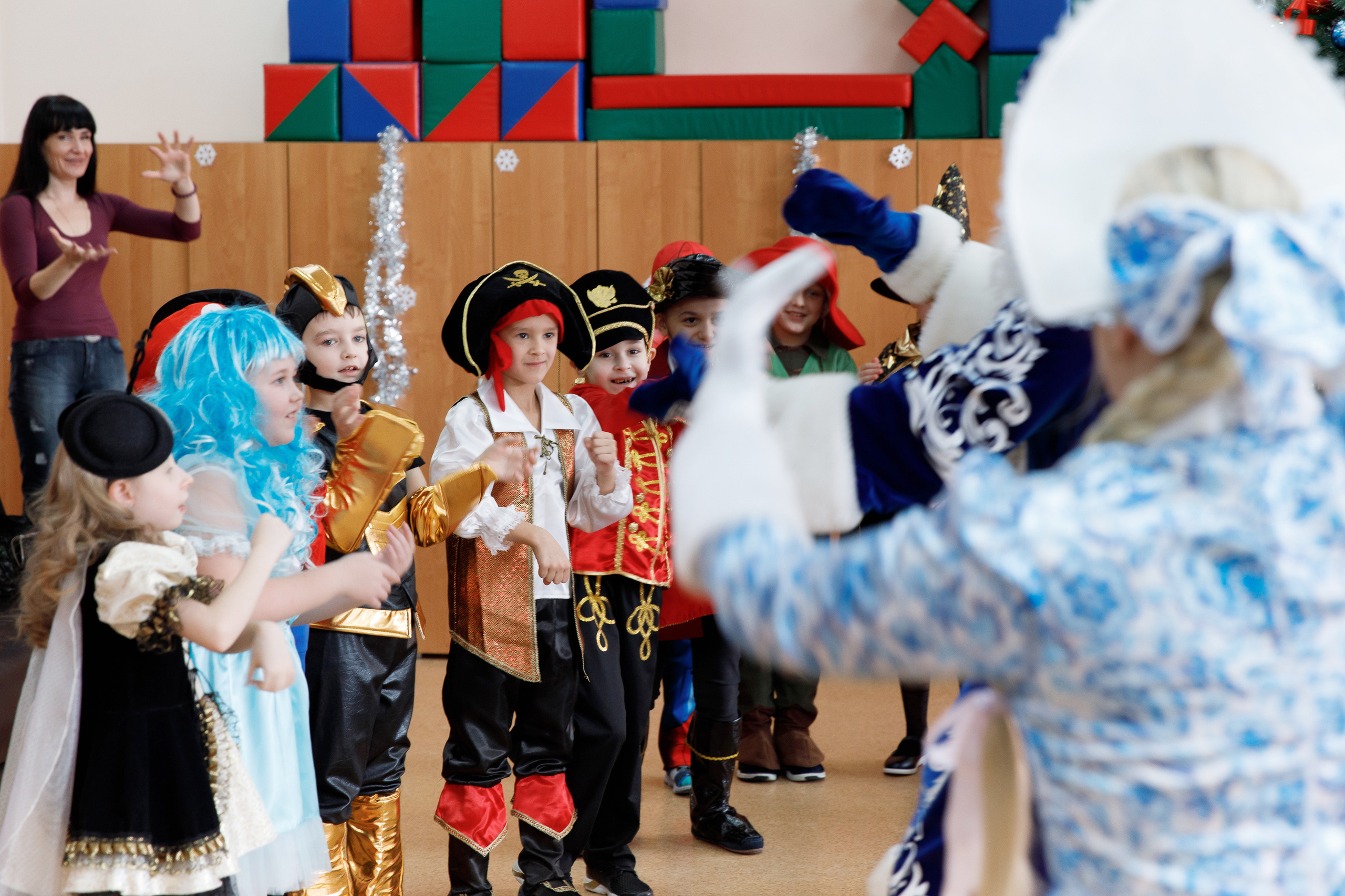 Школа «Кристалл» | Новогодняя программа. Свадебный, семейный и школьный фотограф в Сызрани Максим Баталов