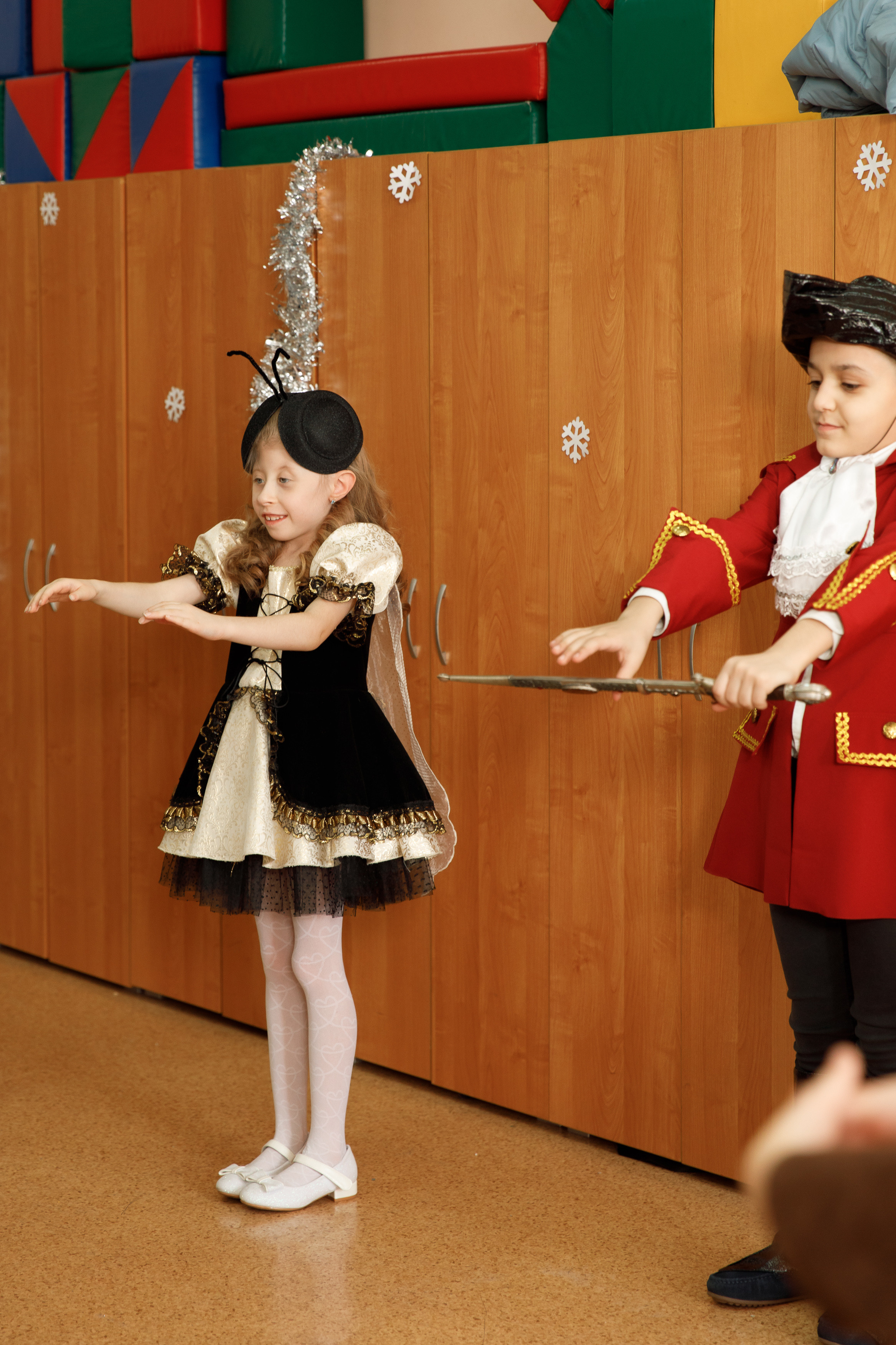 Школа «Кристалл» | Новогодняя программа. Свадебный, семейный и школьный фотограф в Сызрани Максим Баталов