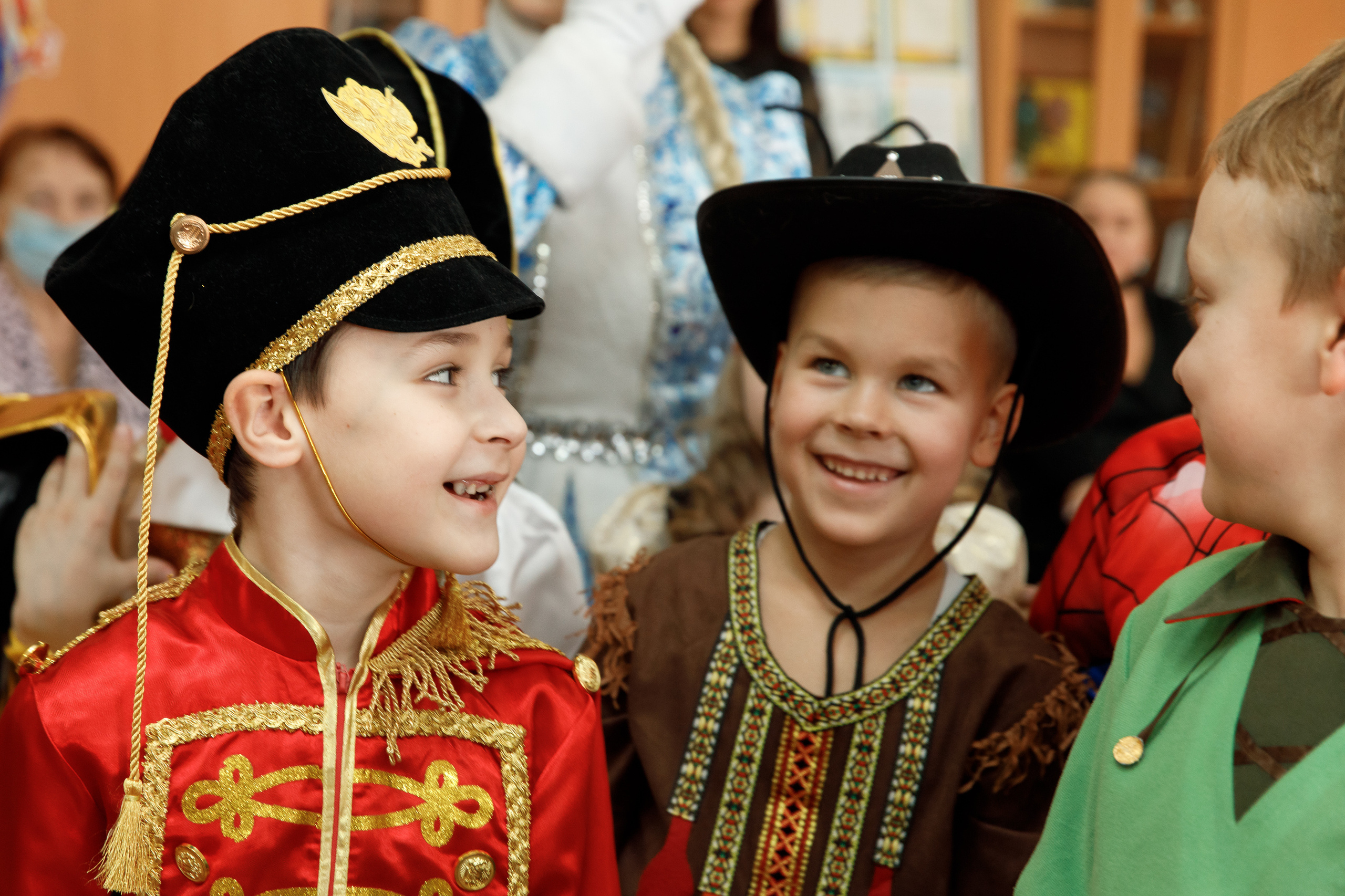 Школа «Кристалл» | Новогодняя программа. Свадебный, семейный и школьный фотограф в Сызрани Максим Баталов