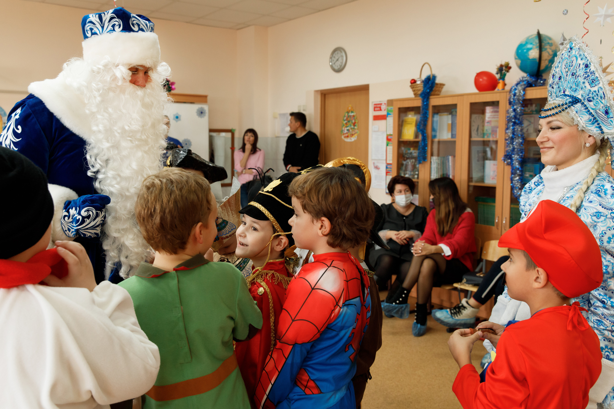 Школа «Кристалл» | Новогодняя программа. Свадебный, семейный и школьный фотограф в Сызрани Максим Баталов