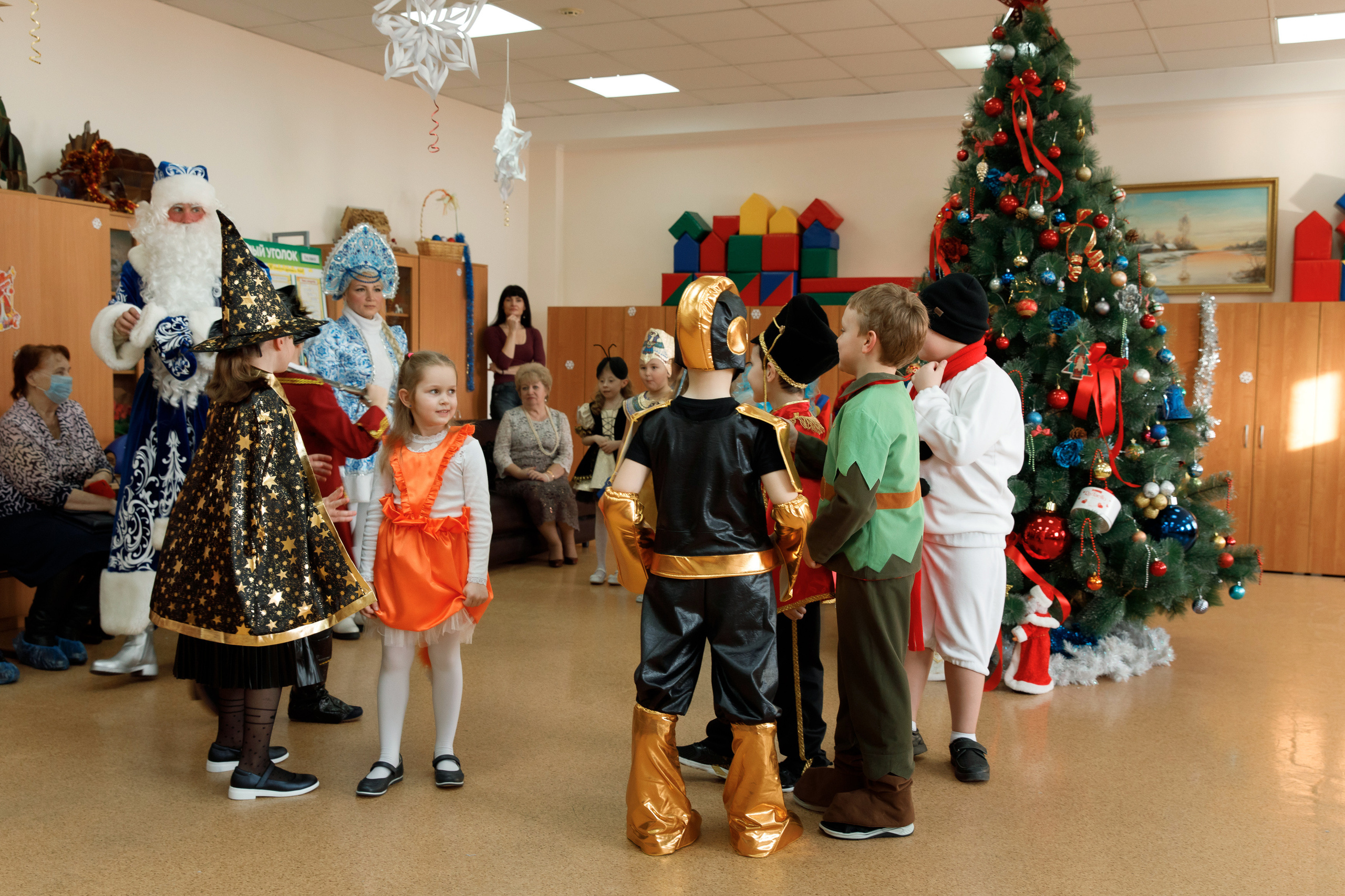 Школа «Кристалл» | Новогодняя программа. Свадебный, семейный и школьный фотограф в Сызрани Максим Баталов