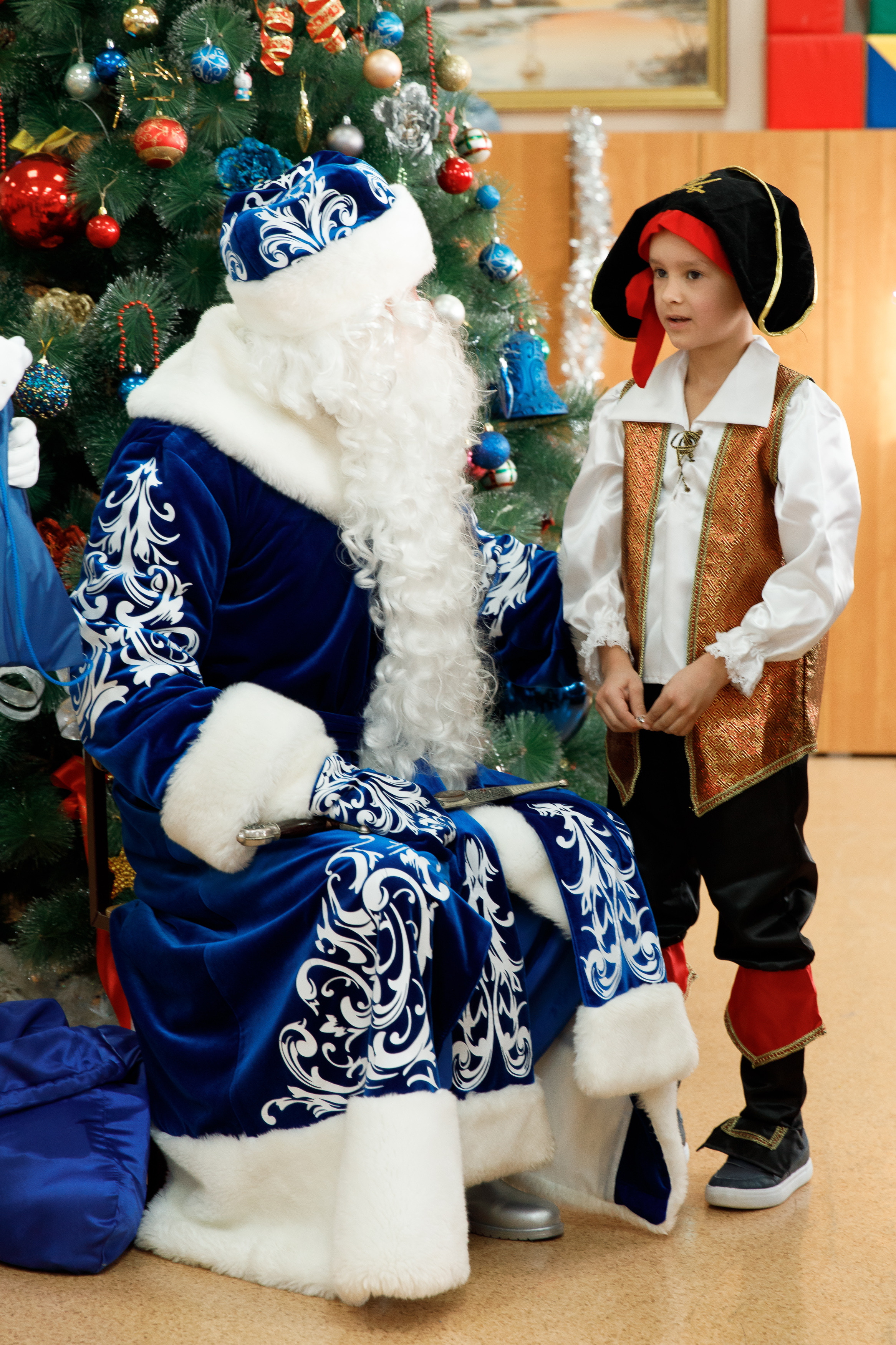 Школа «Кристалл» | Новогодняя программа. Свадебный, семейный и школьный фотограф в Сызрани Максим Баталов