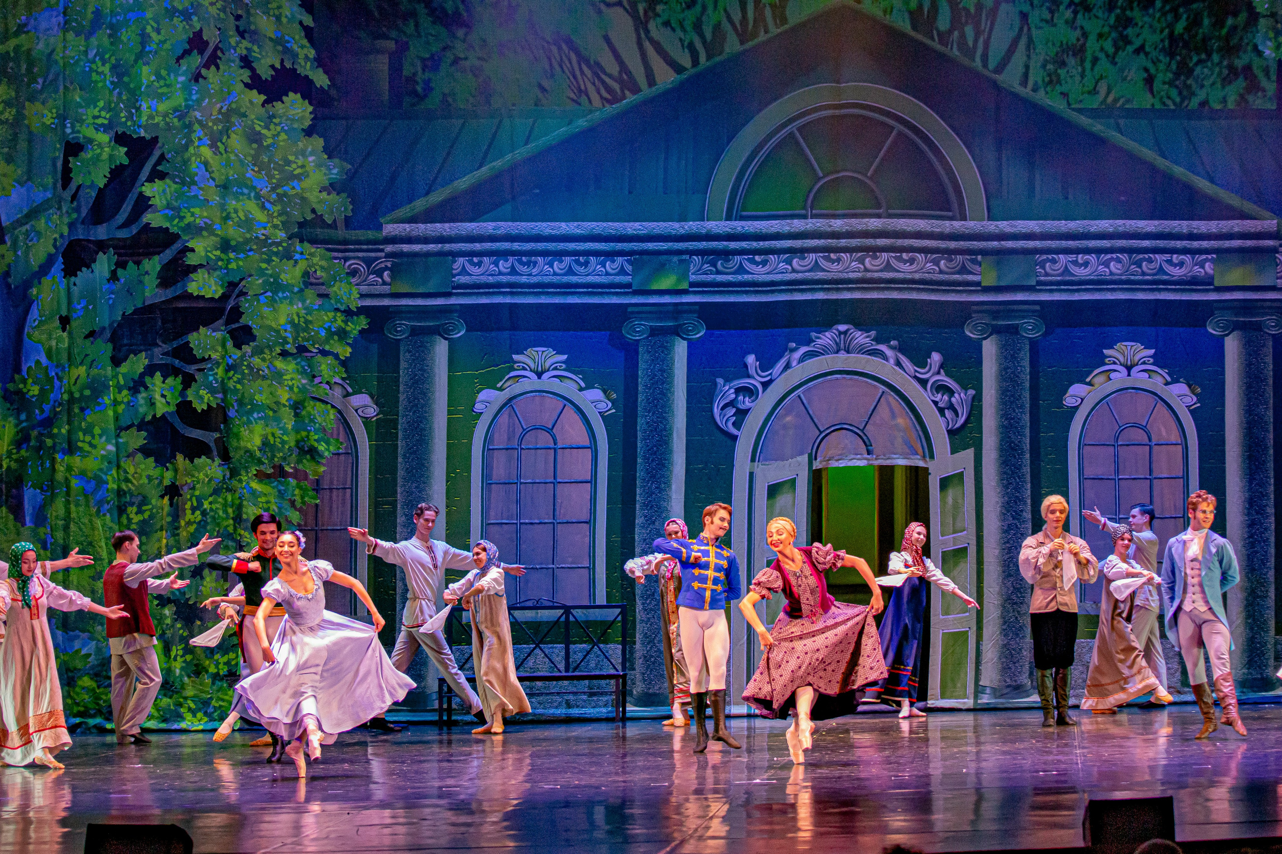 Война и Мир балет Марийского театра оперы и балета на сцене Зимнего театра г. Сочи премьера. Фотограф в Сочи Юрий Шептаев