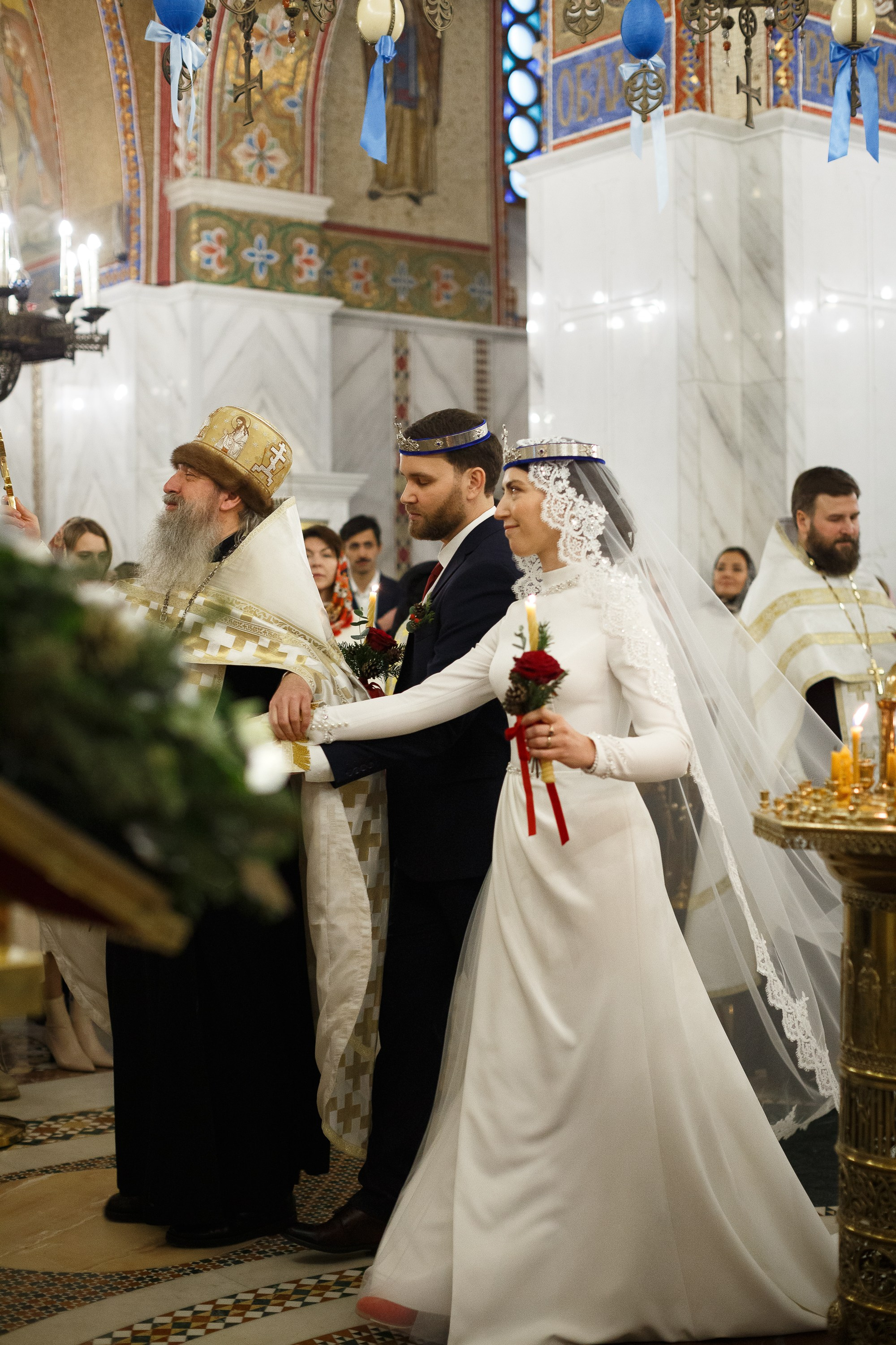 Венчание в храме Покрова Пресвятой Богородицы в Ясенево. Фотограф на Венчание.