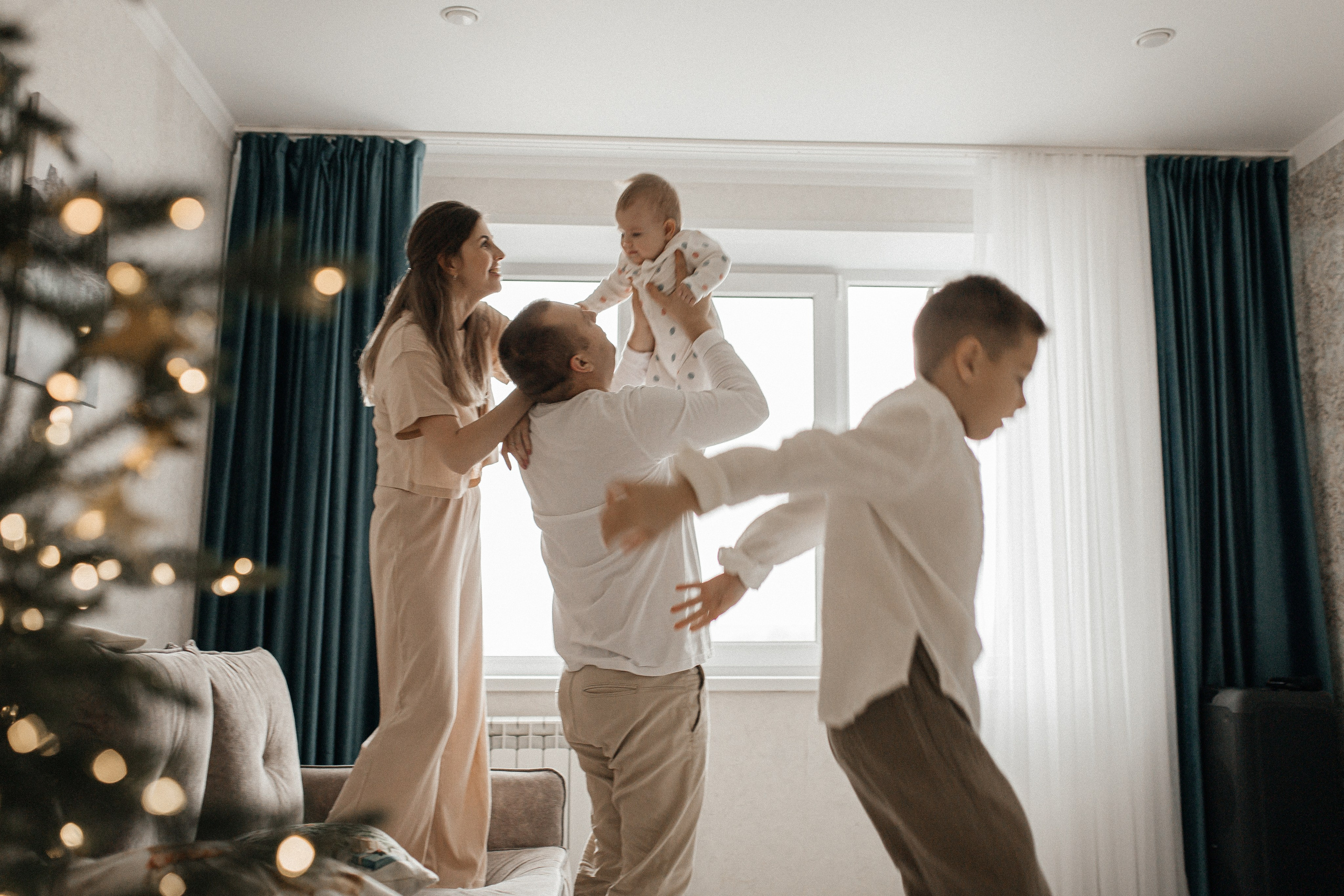 Уютная домашняя новогодняя фотосессия. Фотограф на крещение (крестины) и венчание Старый Оскол, Наталья Беседина