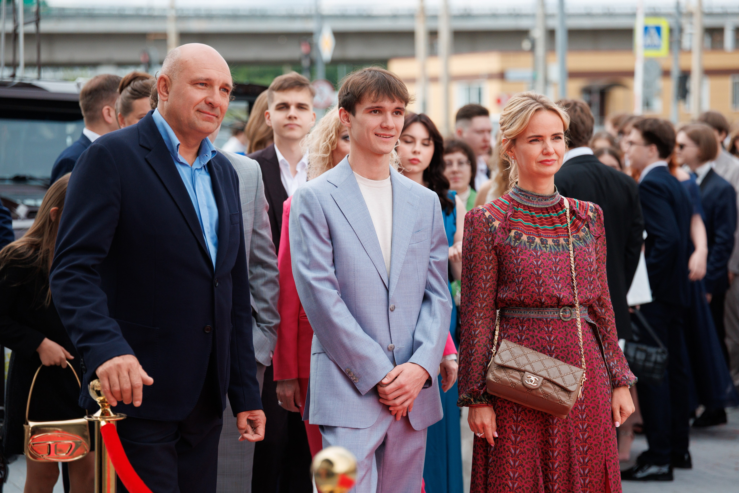 Страна 56. Репортажной, Свадебный, школьный