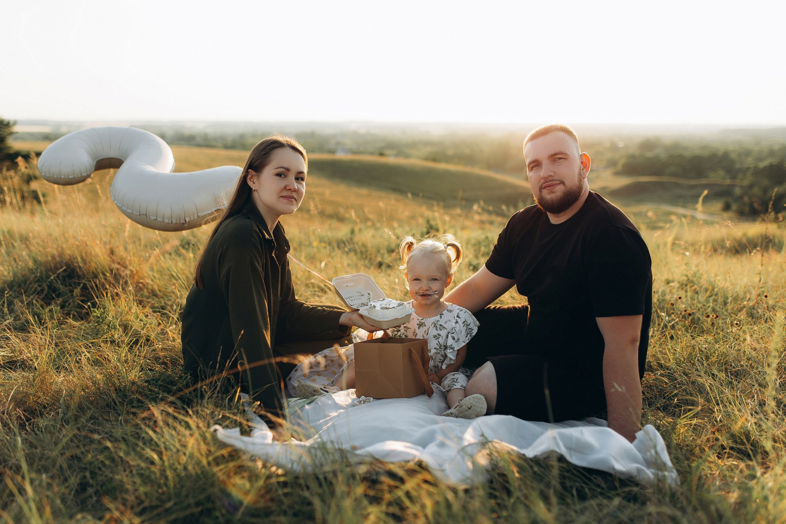 Катя, Рома и Регина🤍. Ph. Marina Reshetova