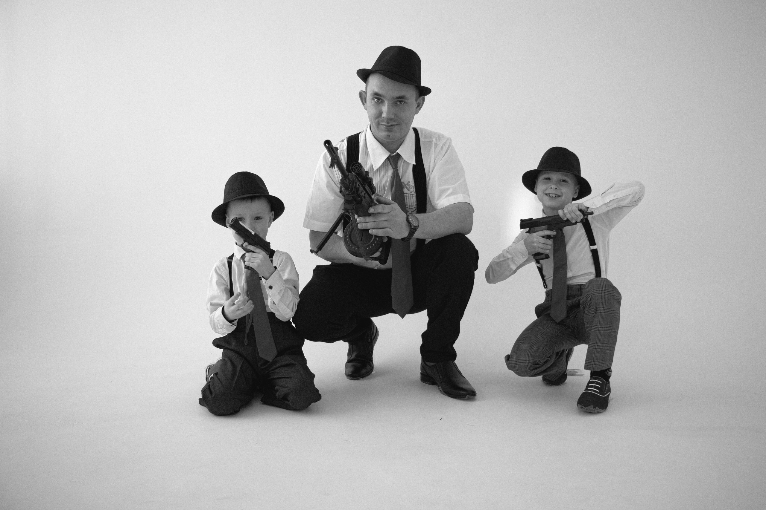 Семейная в стиле гангстеров. Ваш фотограф Ирина Сарнаева Новосибирск — Томск