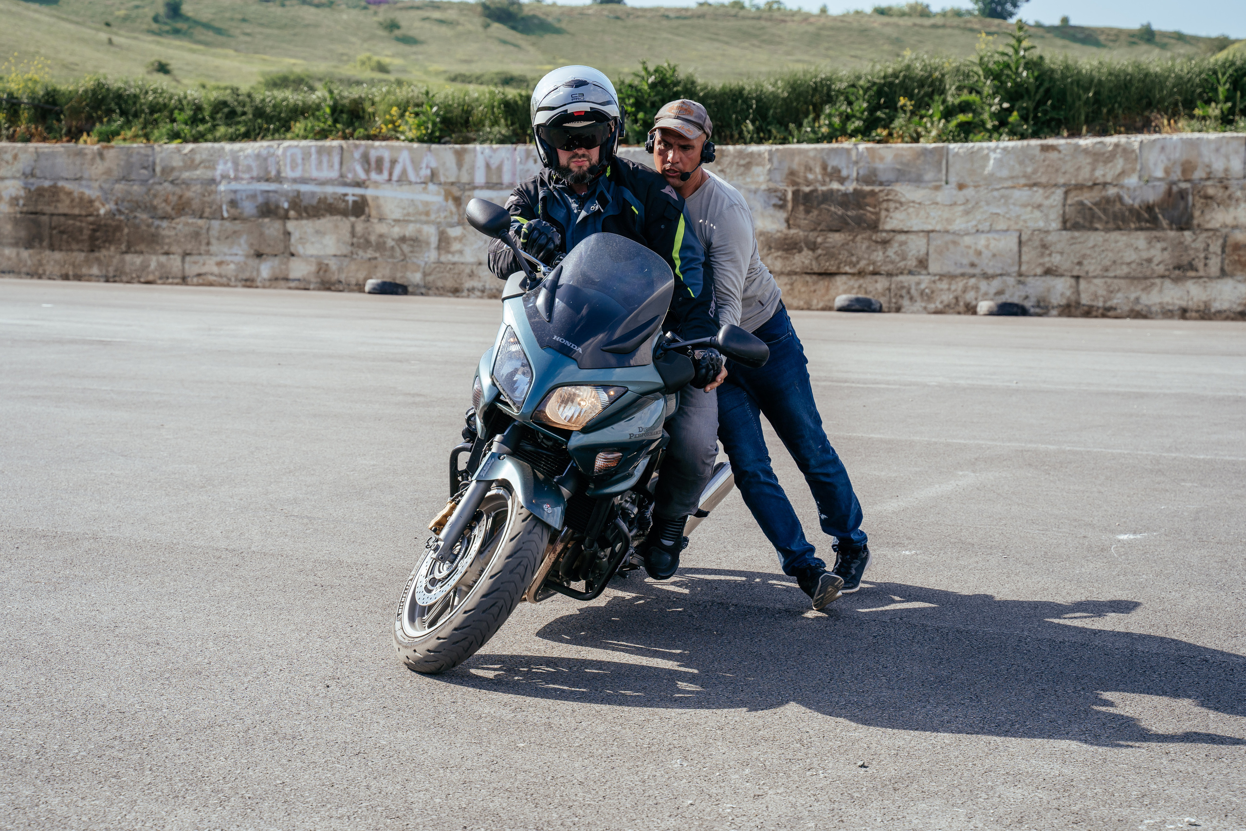 Занятия по безопасному управлению мотоциклом Владимир Оллилайнен