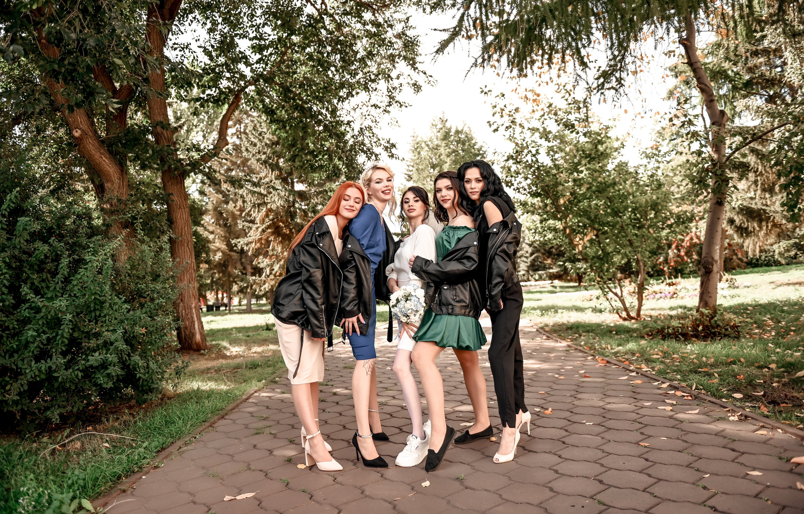 Небольшая часть фото со свадебной съемки Алексея и Даши. Свадебный, семейный, детский, контент фотограф в Омске Максим Ильин