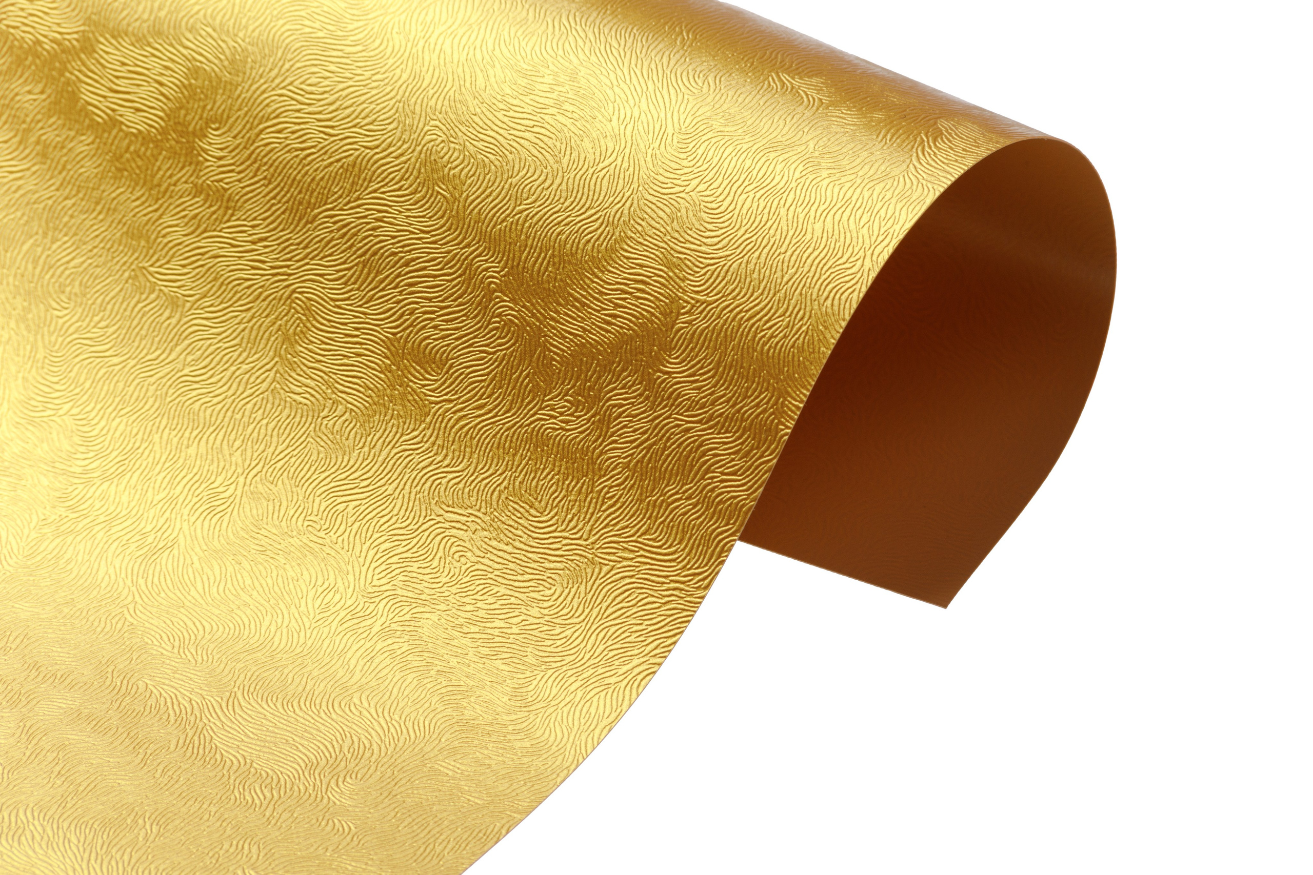 На белом для маркетплейсов и каталогов. Предметный фотограф Александр Трузян