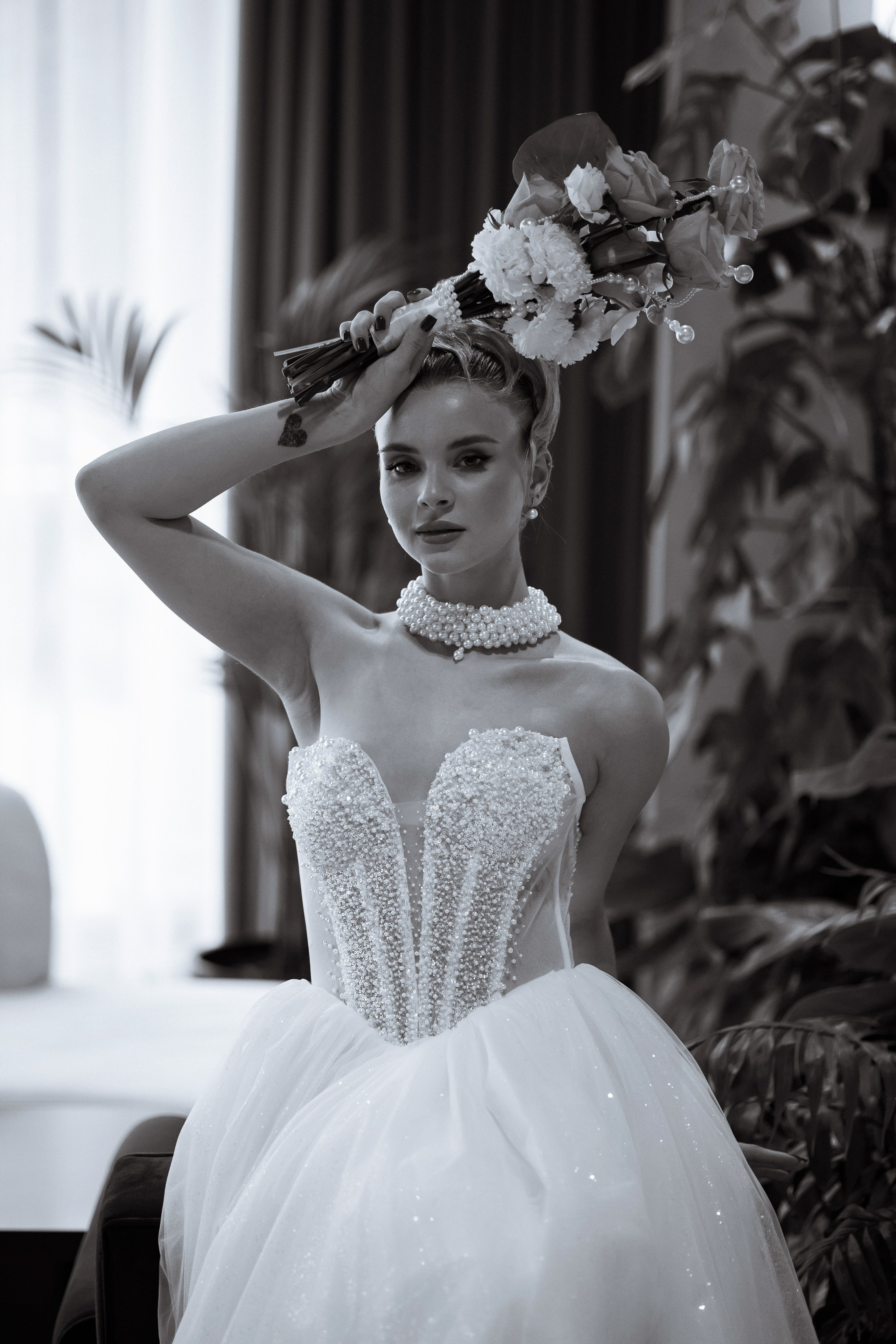 Локация отель Акрон платья салон Свадебный Мир модель Арина. Свадебный и семейный фотограф Татьяна Ласкина в Великом Новгороде