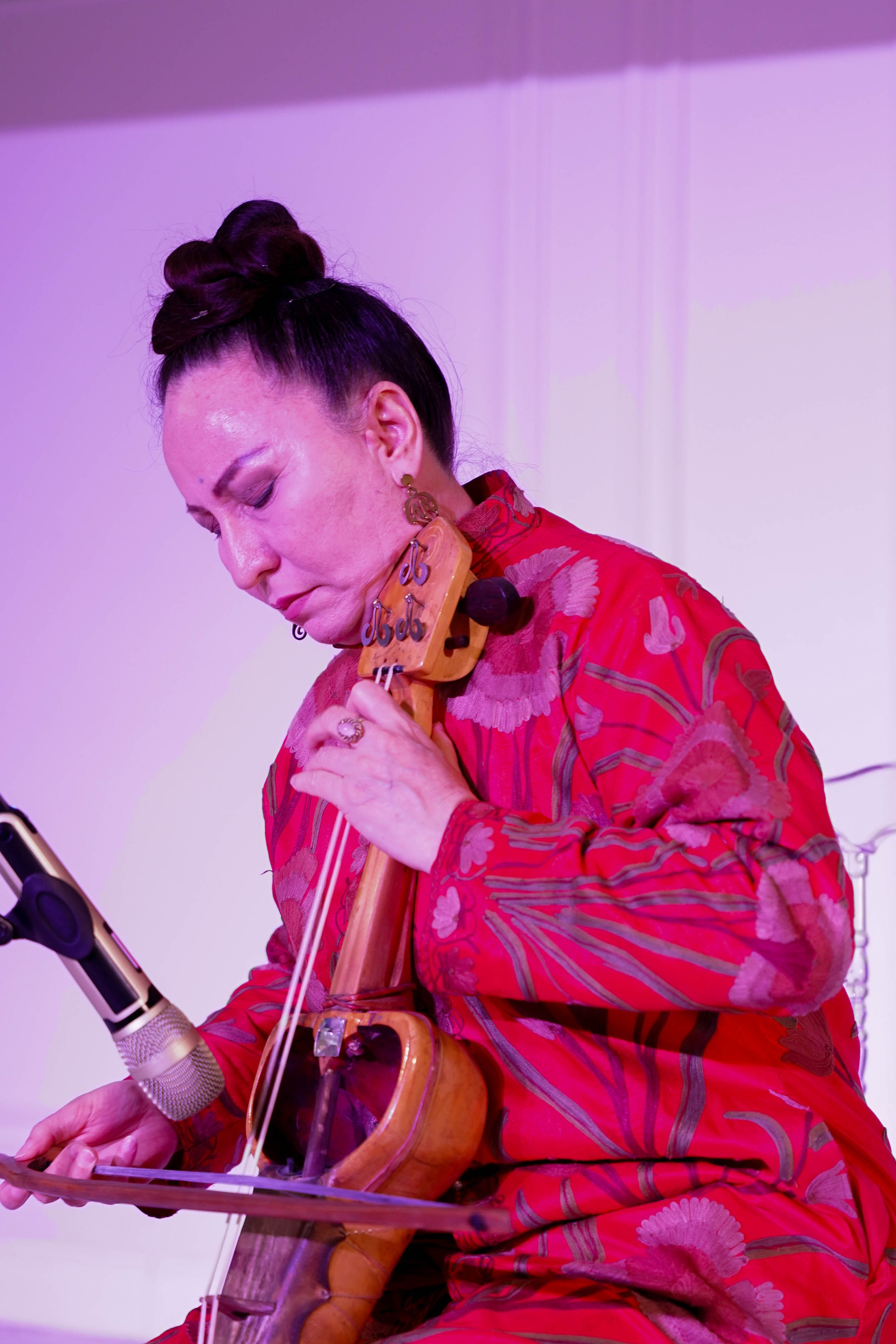 Dana uzatu. Фотограф Ернар Ержанов