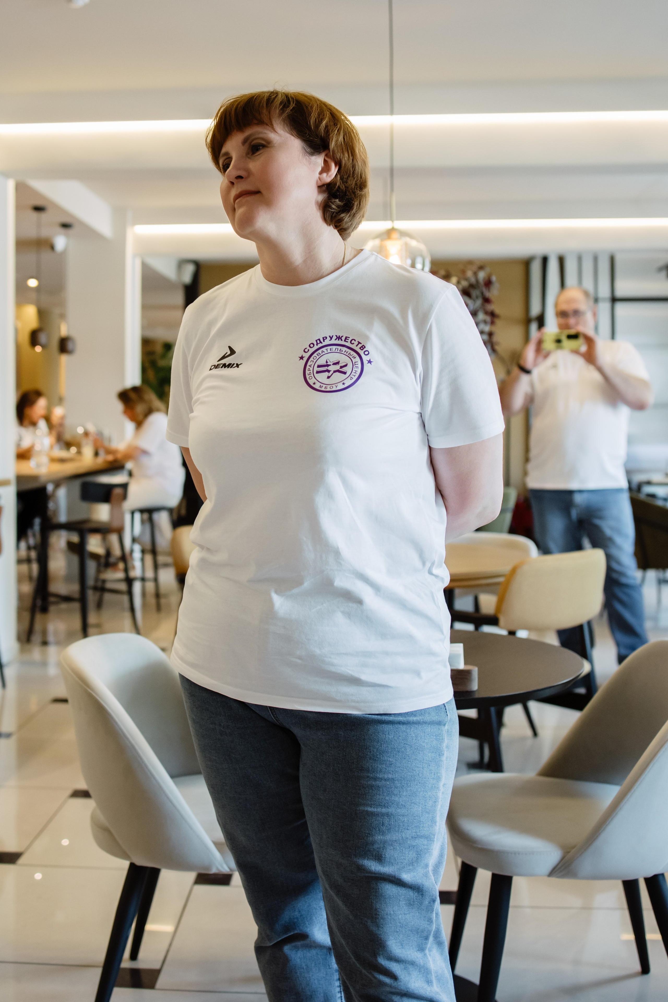 Репортажные фото съёмки клипа от родителей выпускникам. Свадебный фотограф в Воронеже Александр Работкин