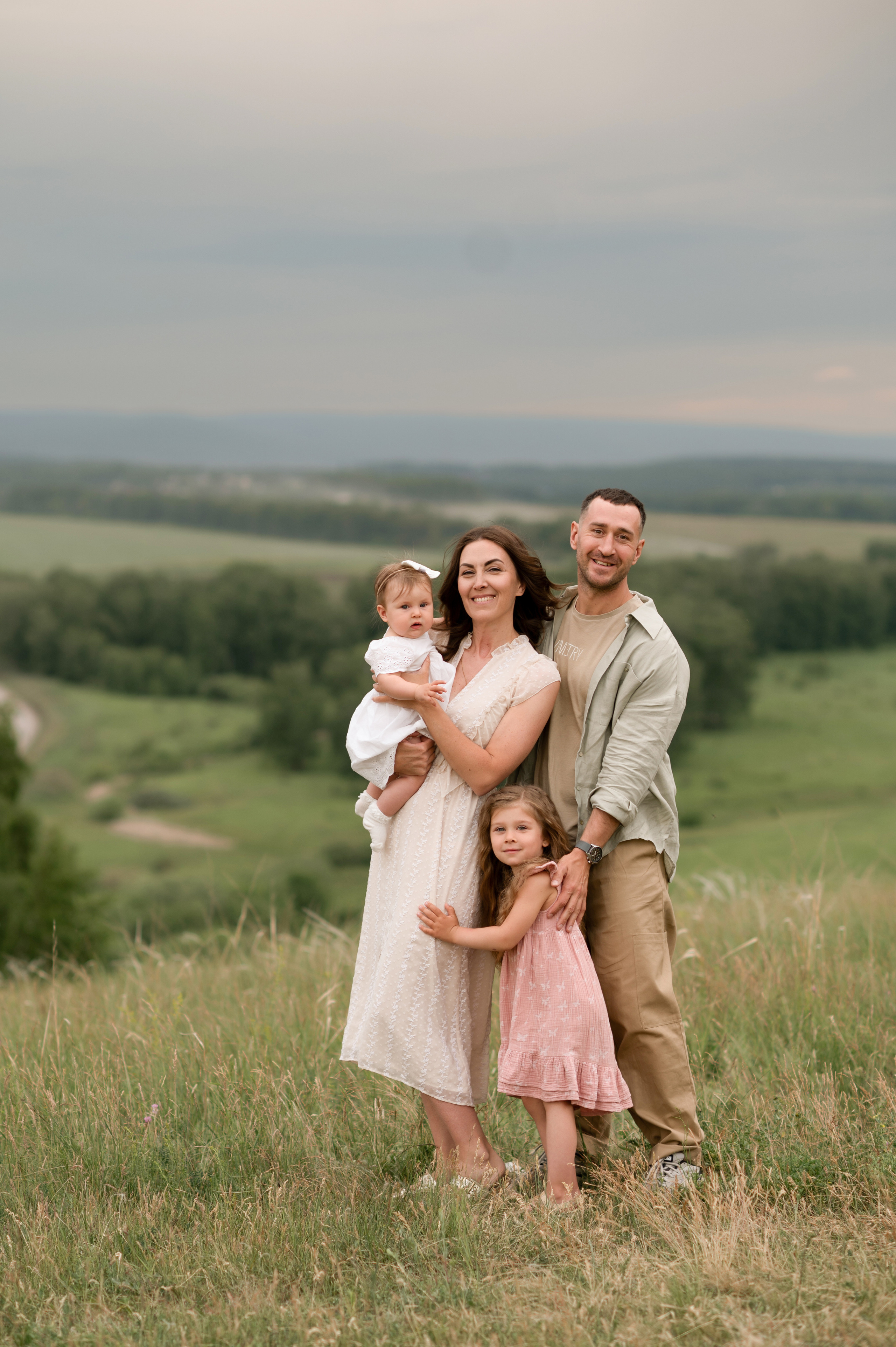 На холмах. Семейный фотограф в Красноярске Надежда Кошелева