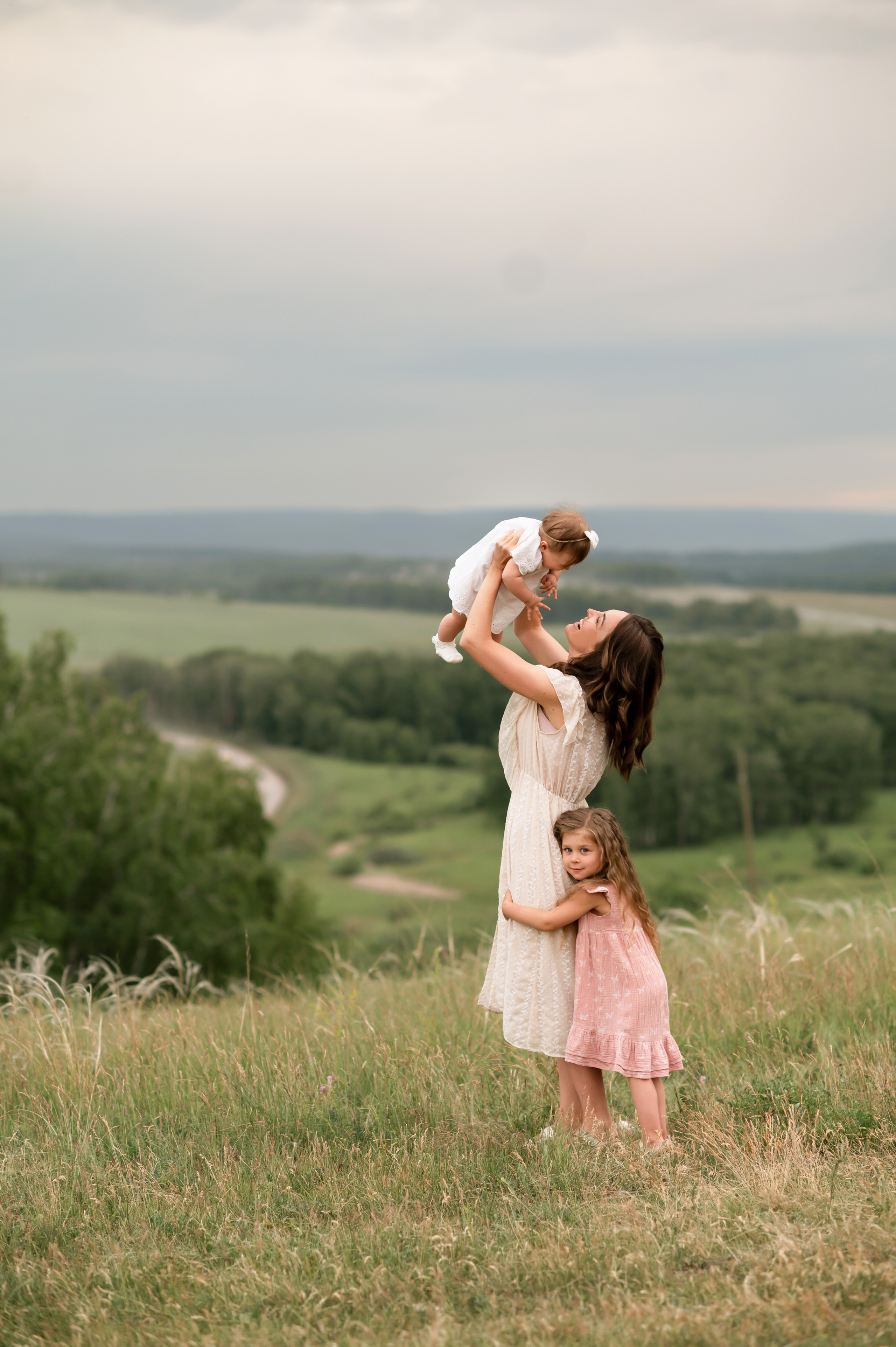 На холмах. Семейный фотограф в Красноярске Надежда Кошелева