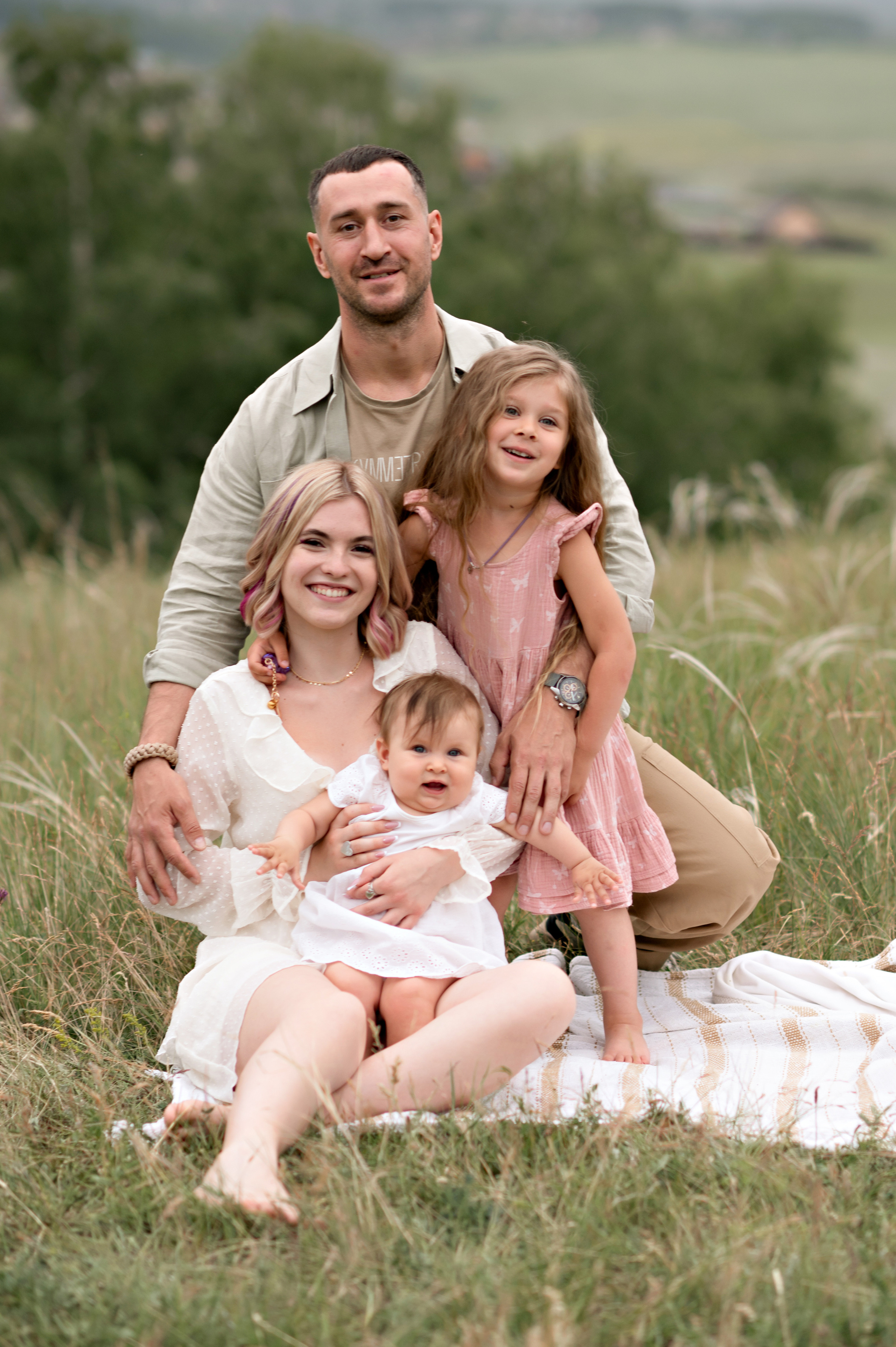 На холмах. Семейный фотограф в Красноярске Надежда Кошелева