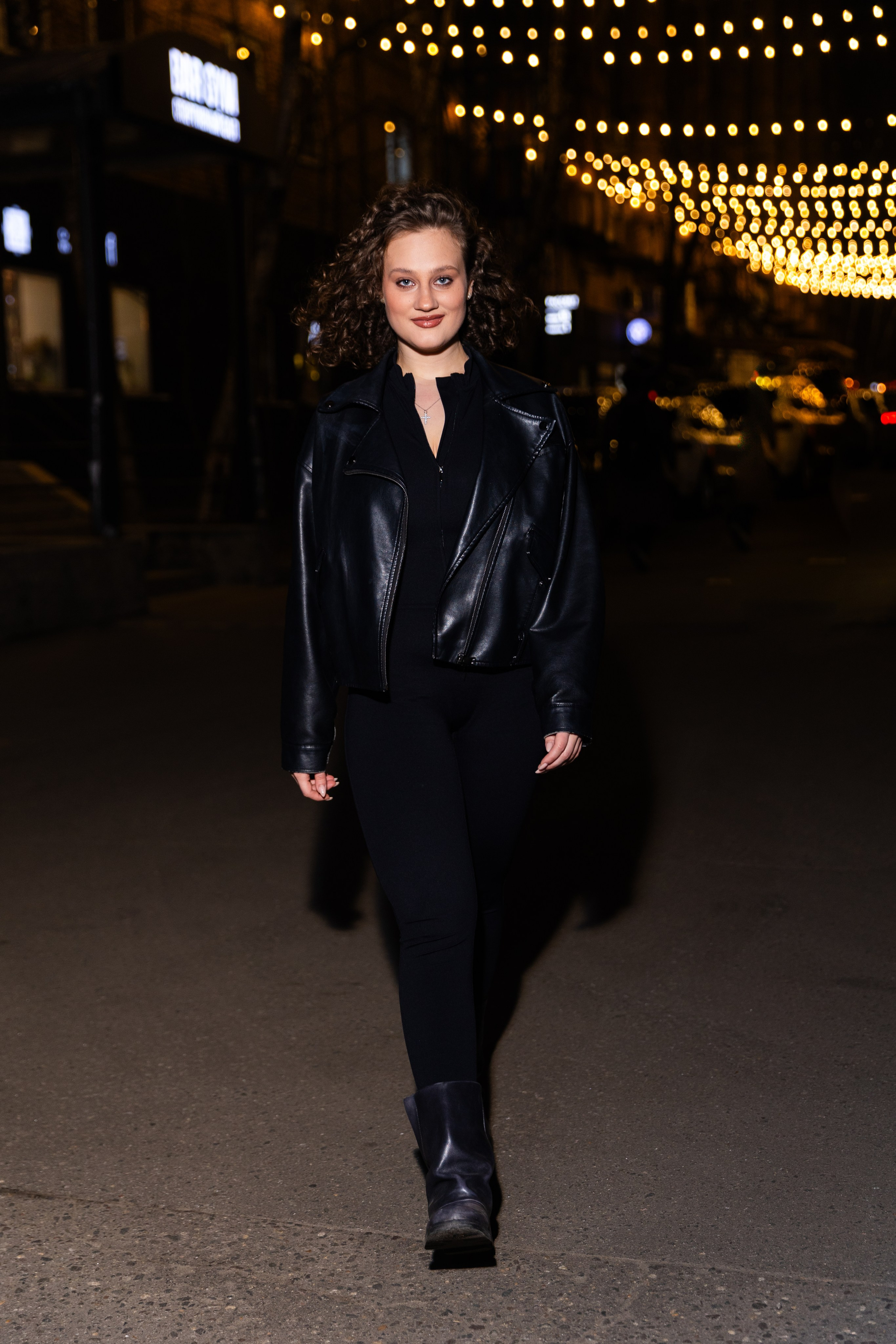 Валерия. Фотосессия на улице. Репортажный фотограф в Москве Аида Исламова