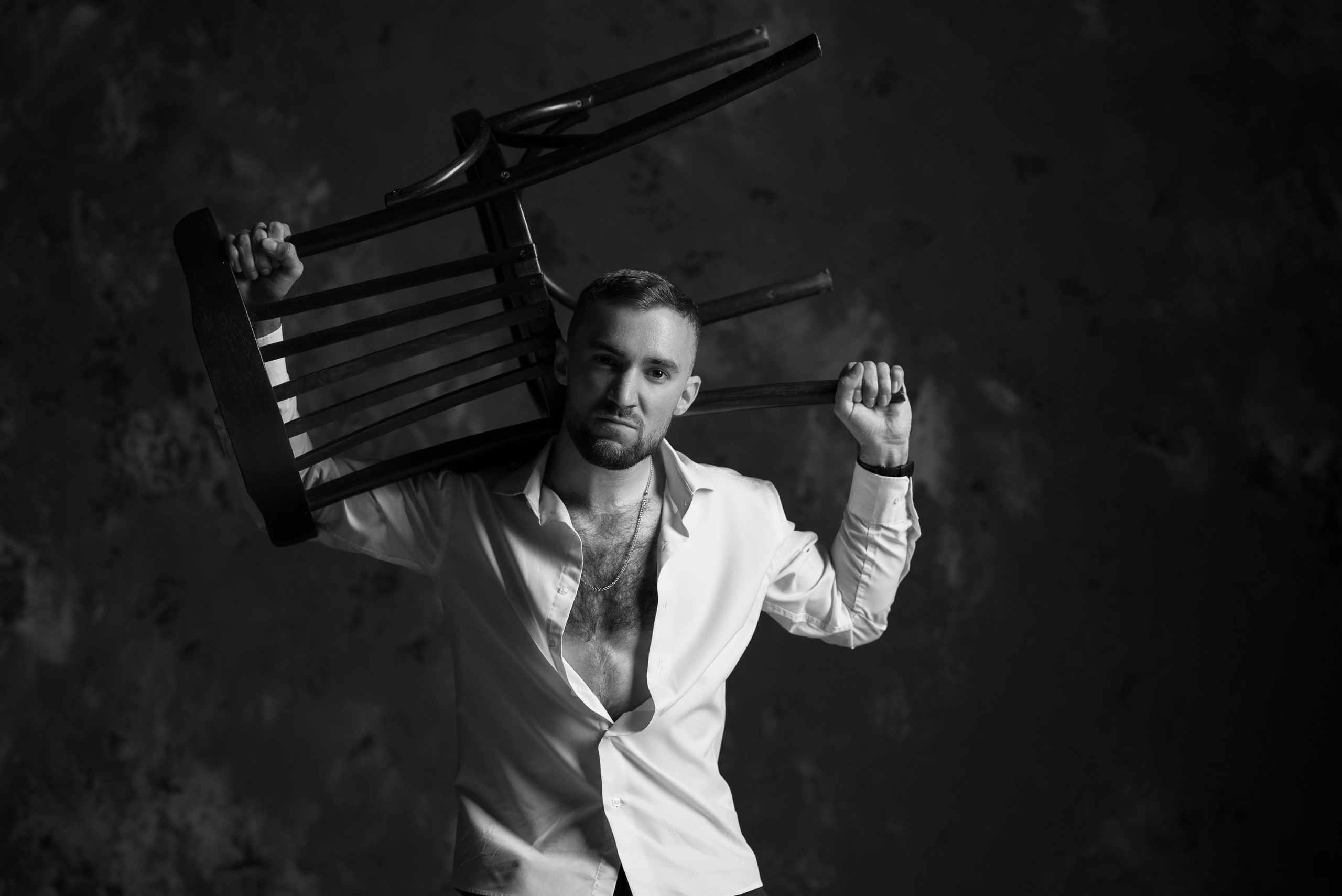 Мужской портрет в классическом и fashion стиле в Красноярске