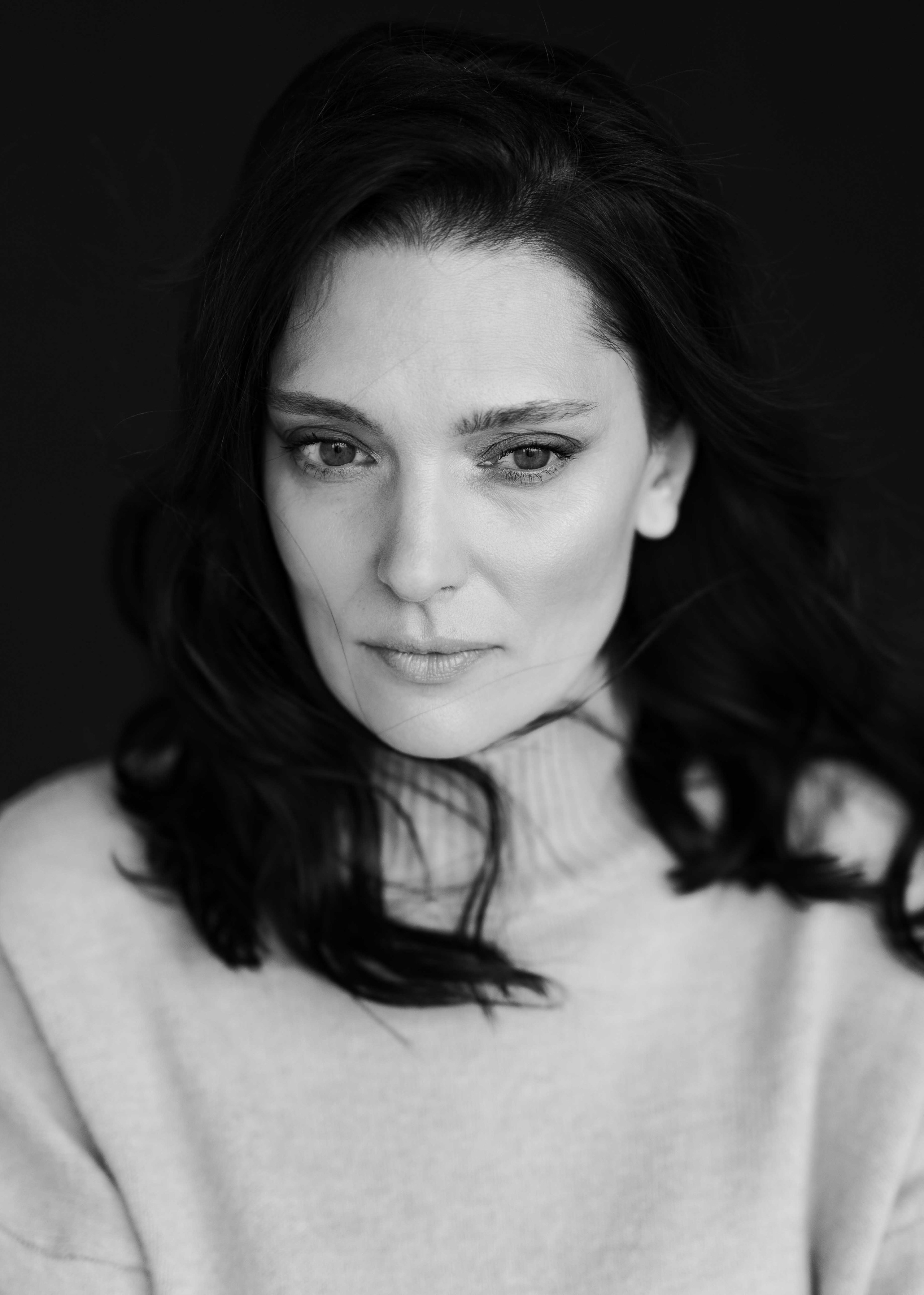 Женский портрет 35+. Женский портретный фотограф 35+ Воронеж. Добро пожаловать в магию ЧБ портрета