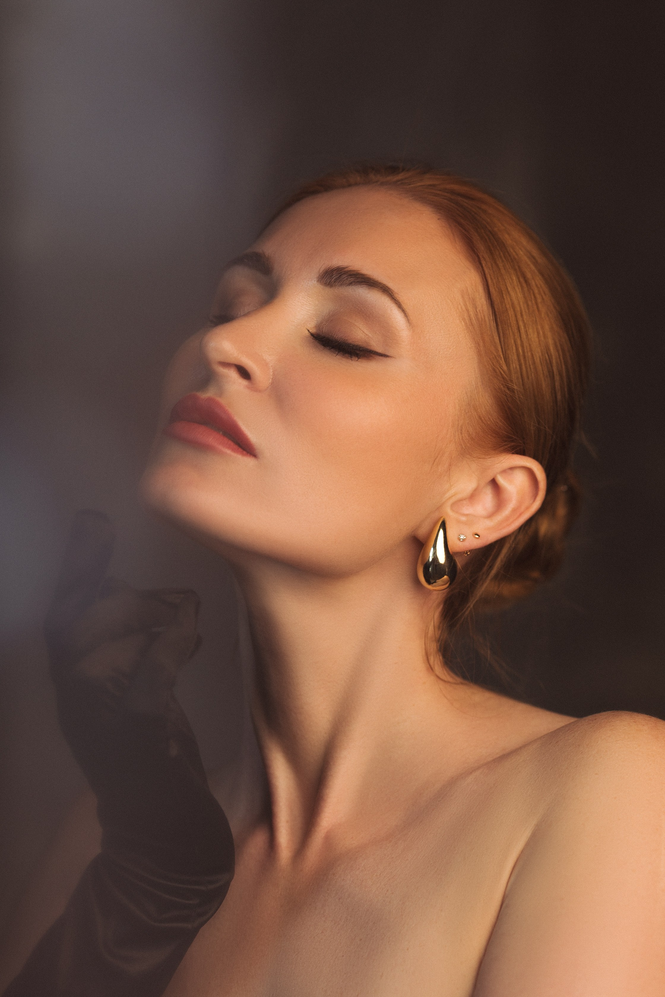 Студии & отели. Модель Москва каталожная и творческая съемка Anna Antlers